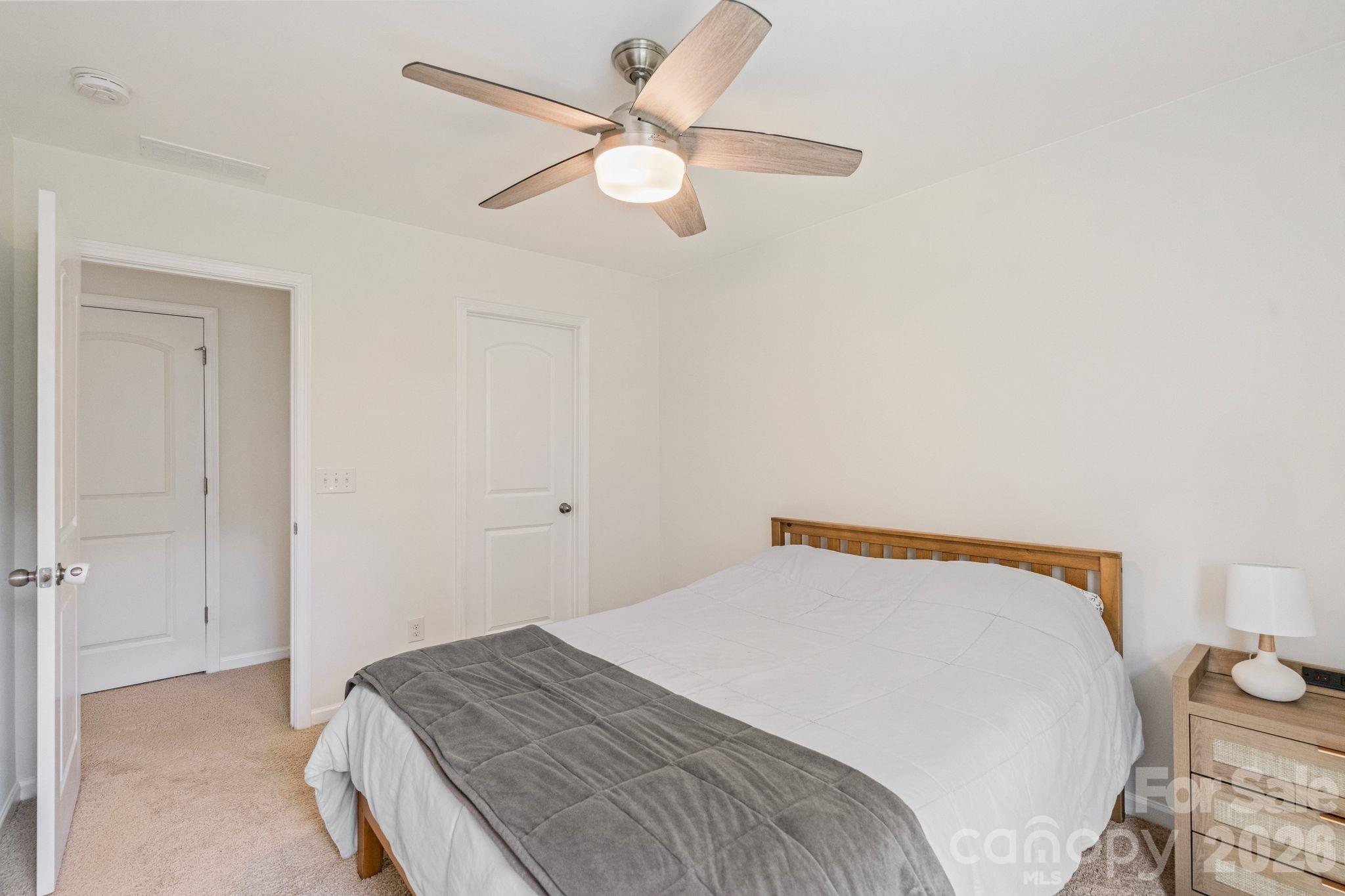 Single Family Residence at 12804 Heath Grove Drive, Huntersville, photo 33 of 41