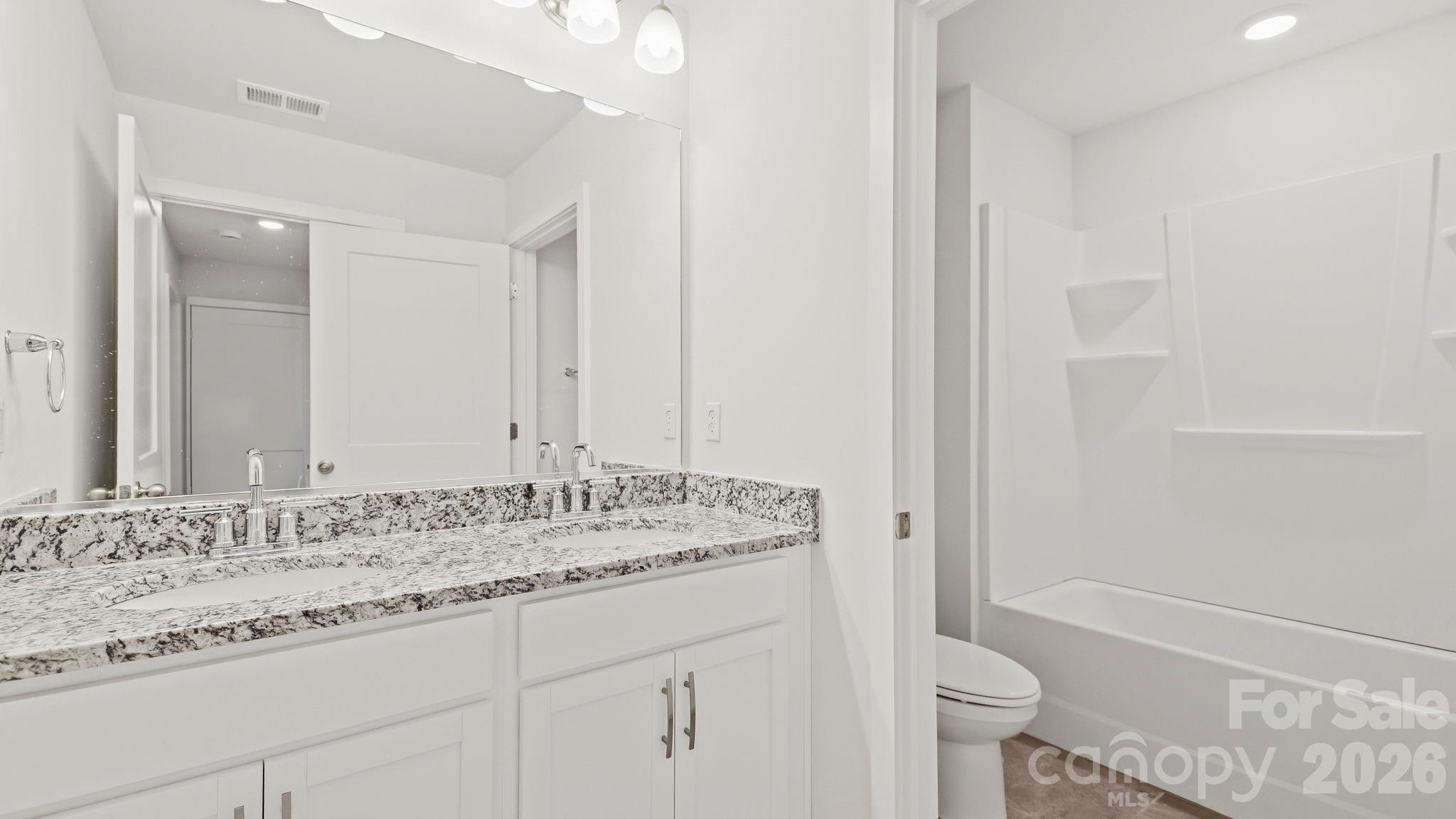 Townhouse at 117 Sugg Trail, Weaverville, photo 18 of 26