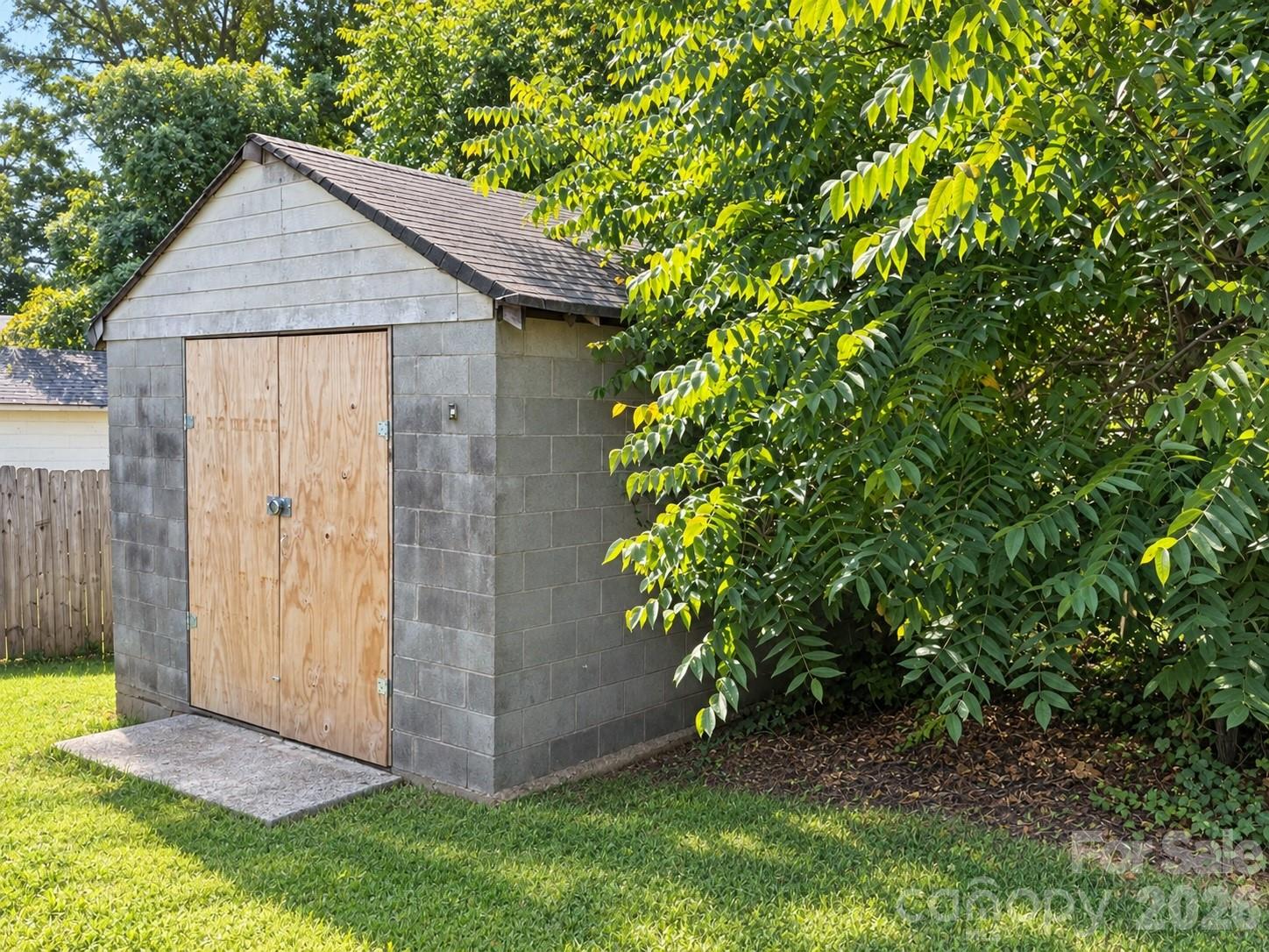 Single Family Residence at 1231 Bradford Heights Road, Gastonia, photo 12 of 33