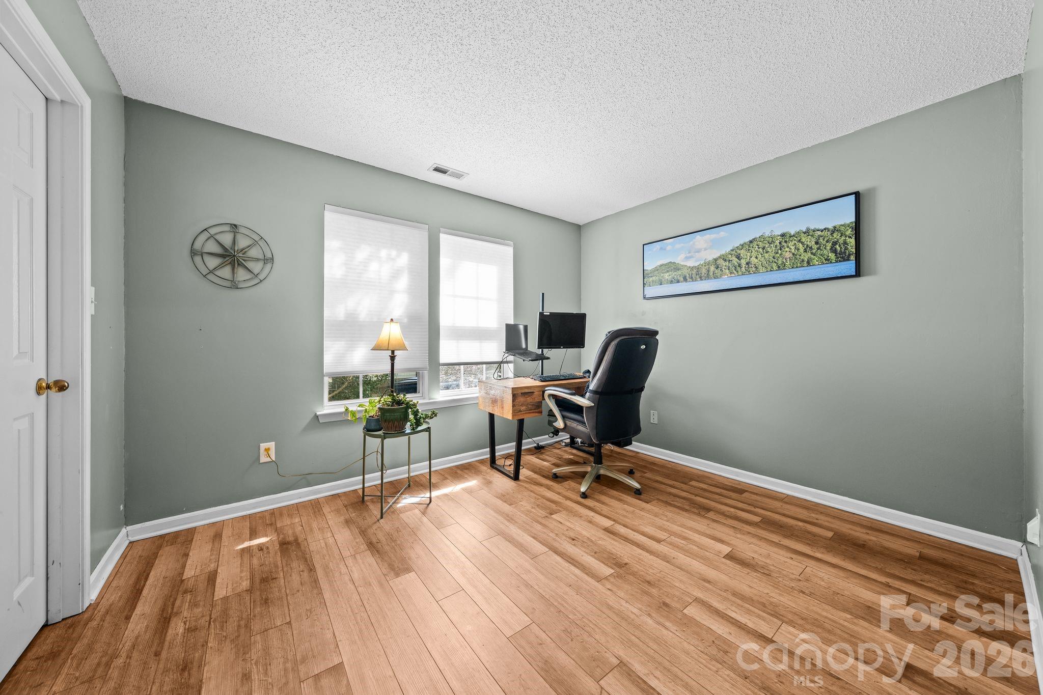Single Family Residence at 5204 Ashie Avenue, Matthews, photo 13 of 19