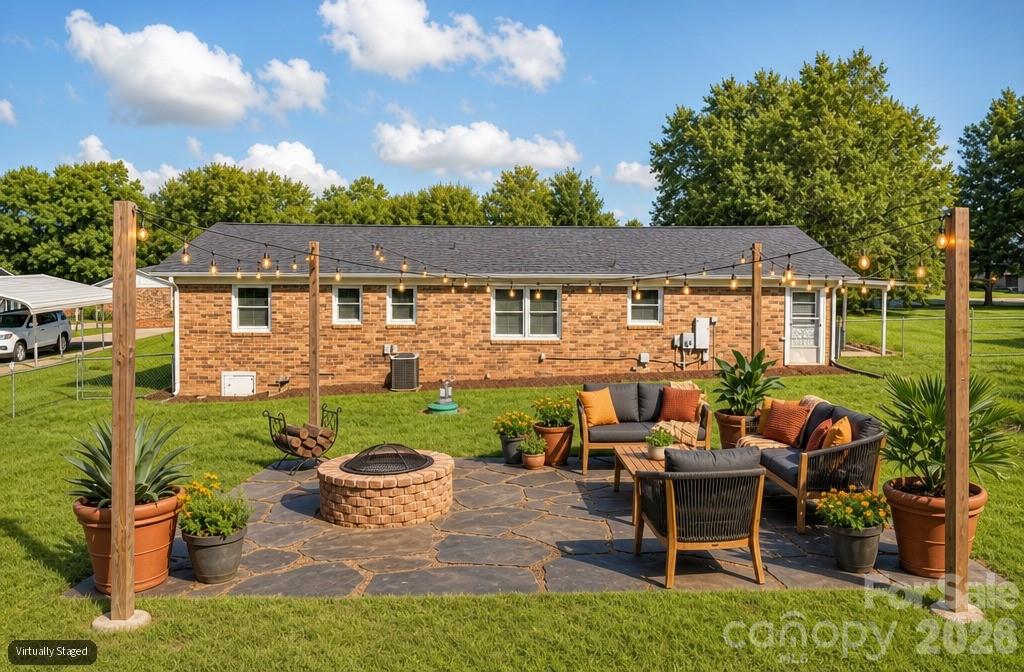 5111 Hawthorne Lane