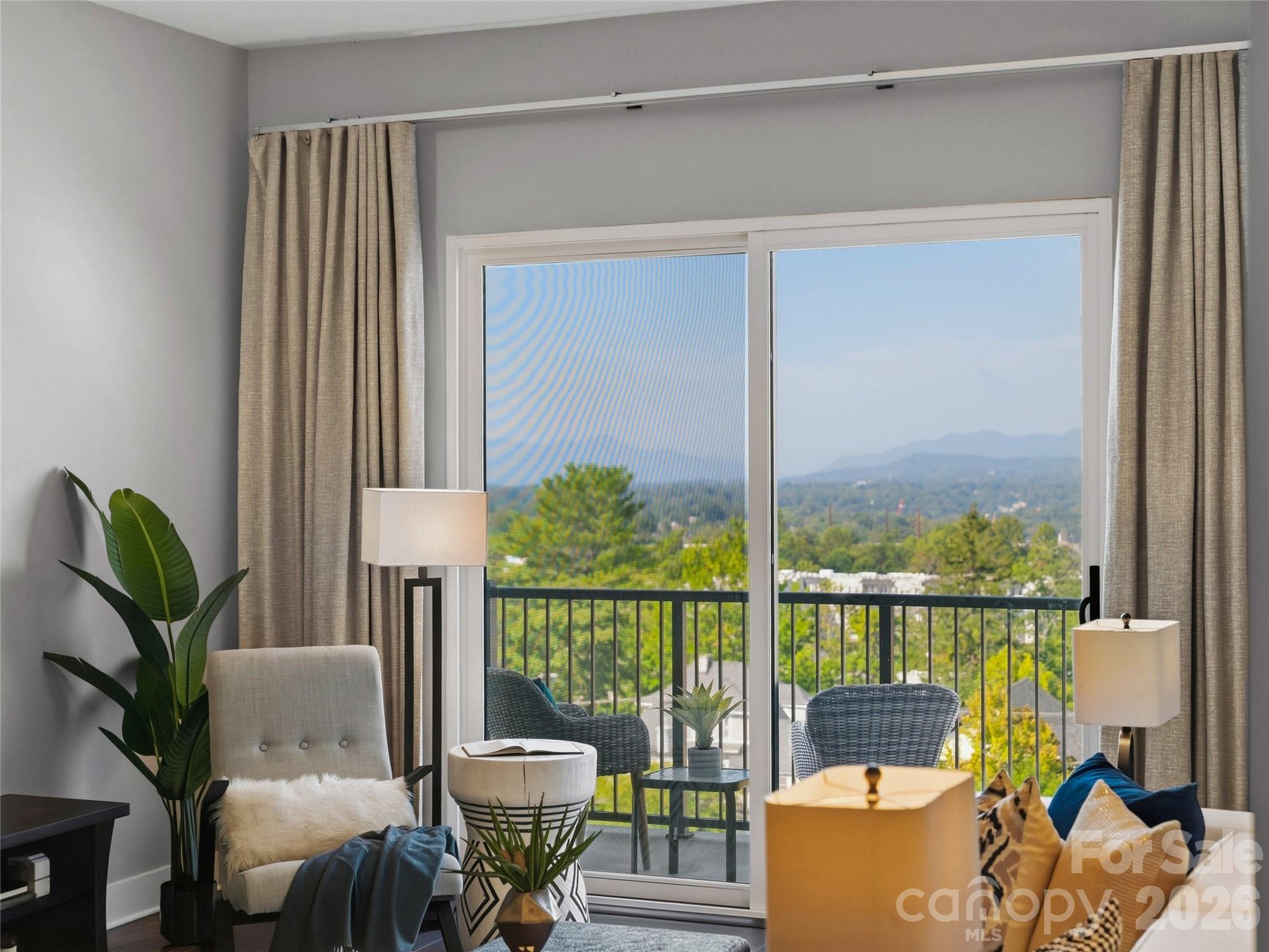 Condominium at 45 Asheland Avenue, Asheville, photo 11 of 47