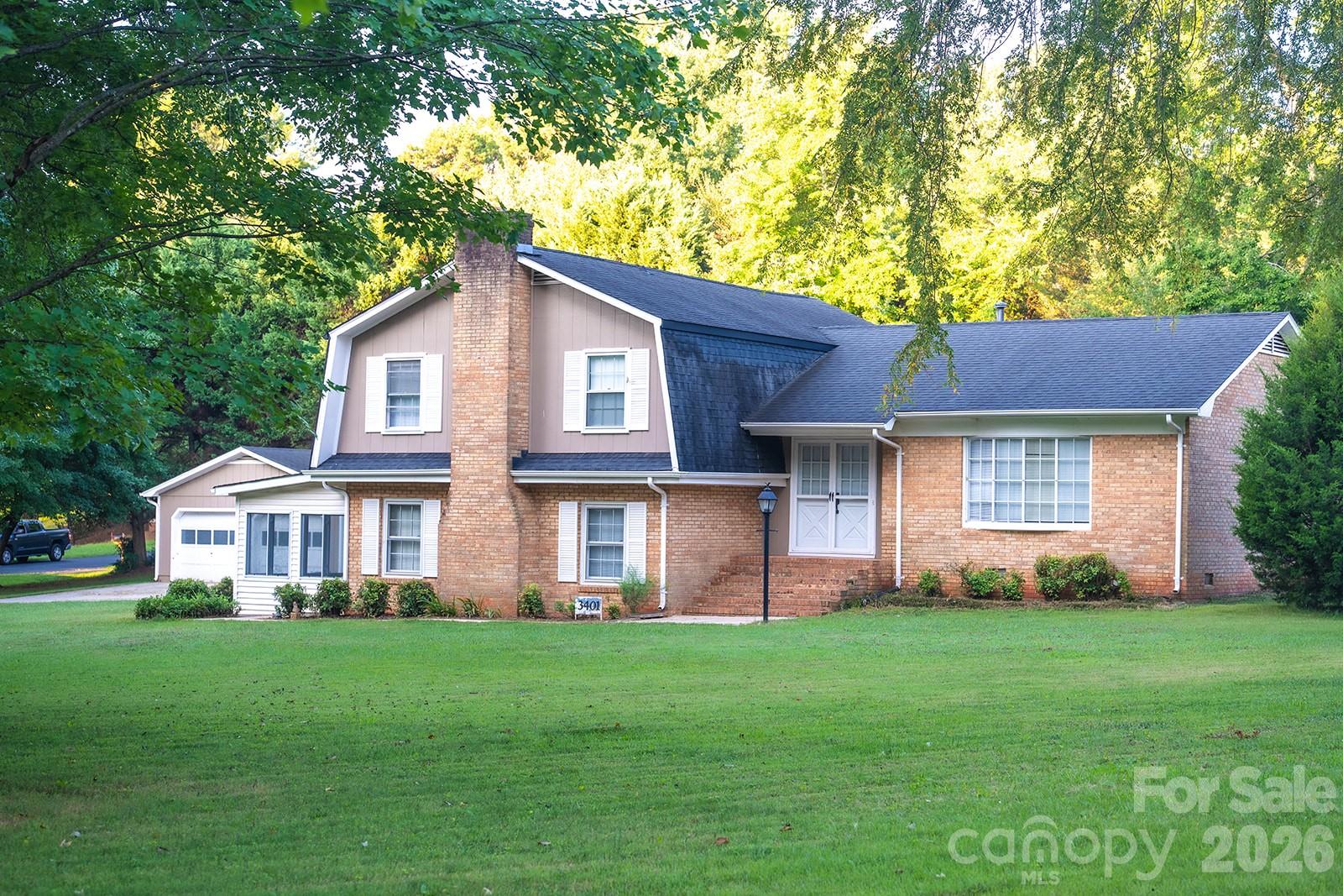 3401 Tracelake Drive