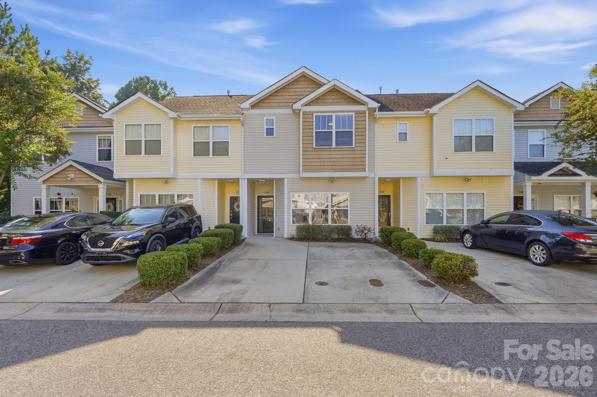 Welcome Home! - 108 St Vincent Place, Mount Holly