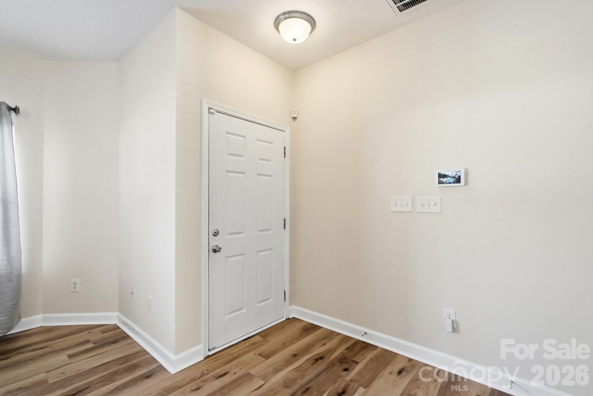 Entry - 108 St Vincent Place, Mount Holly