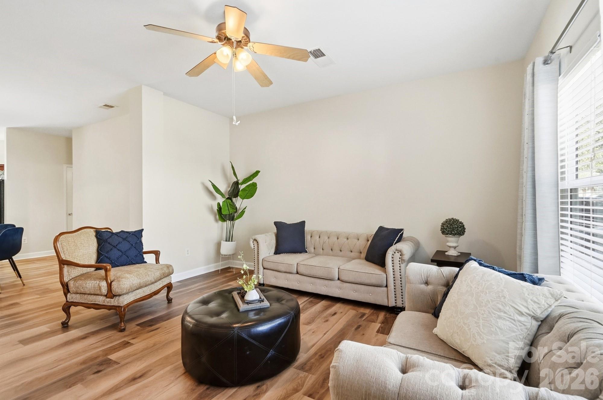 Beautiful Laminates lead the way. - 108 St Vincent Place, Mount Holly