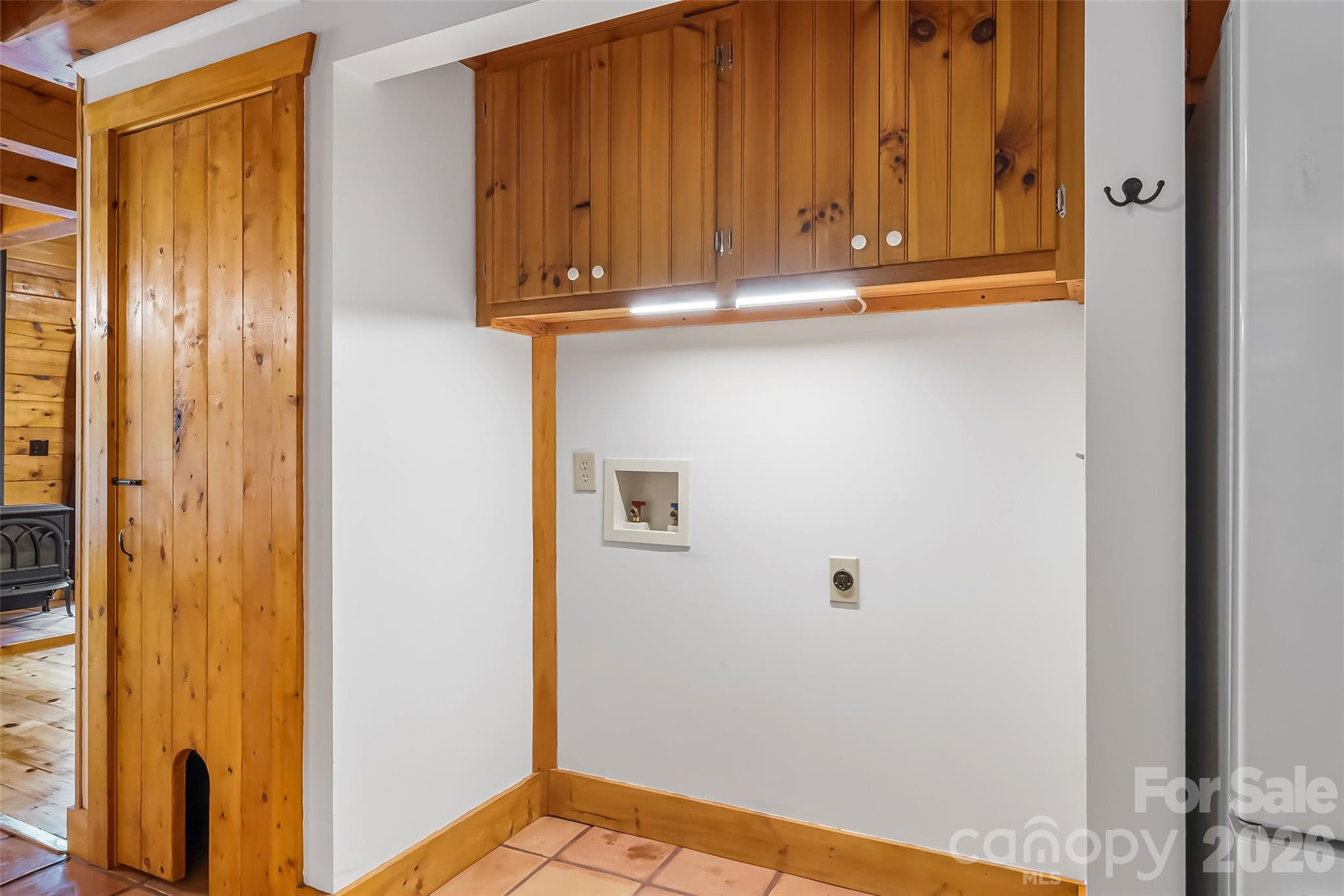 Single Family Residence at 314 Old Mill Road, Nebo, photo 10 of 37