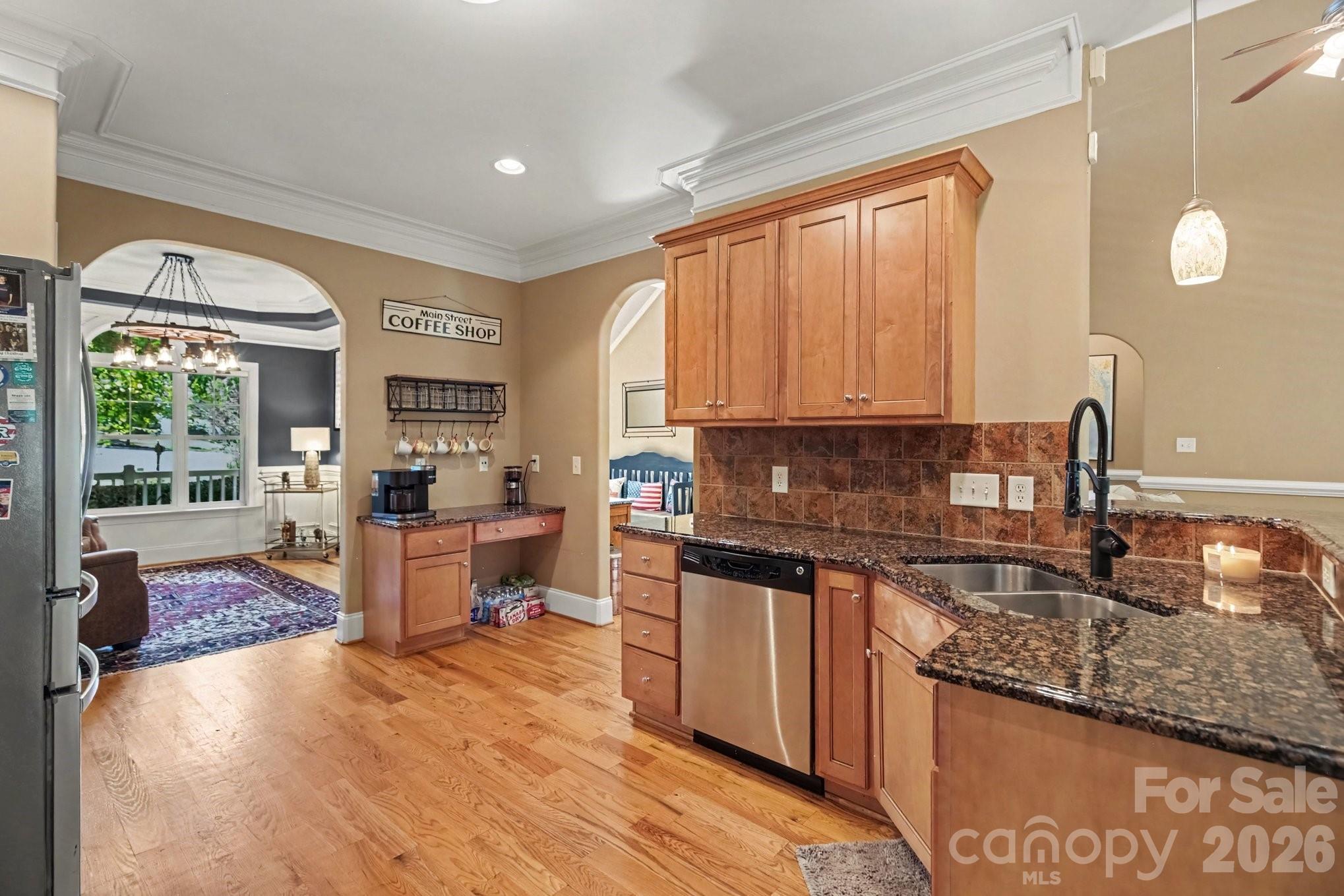 Single Family Residence at 5116 Ivy Trace Court, Clemmons, photo 8 of 20