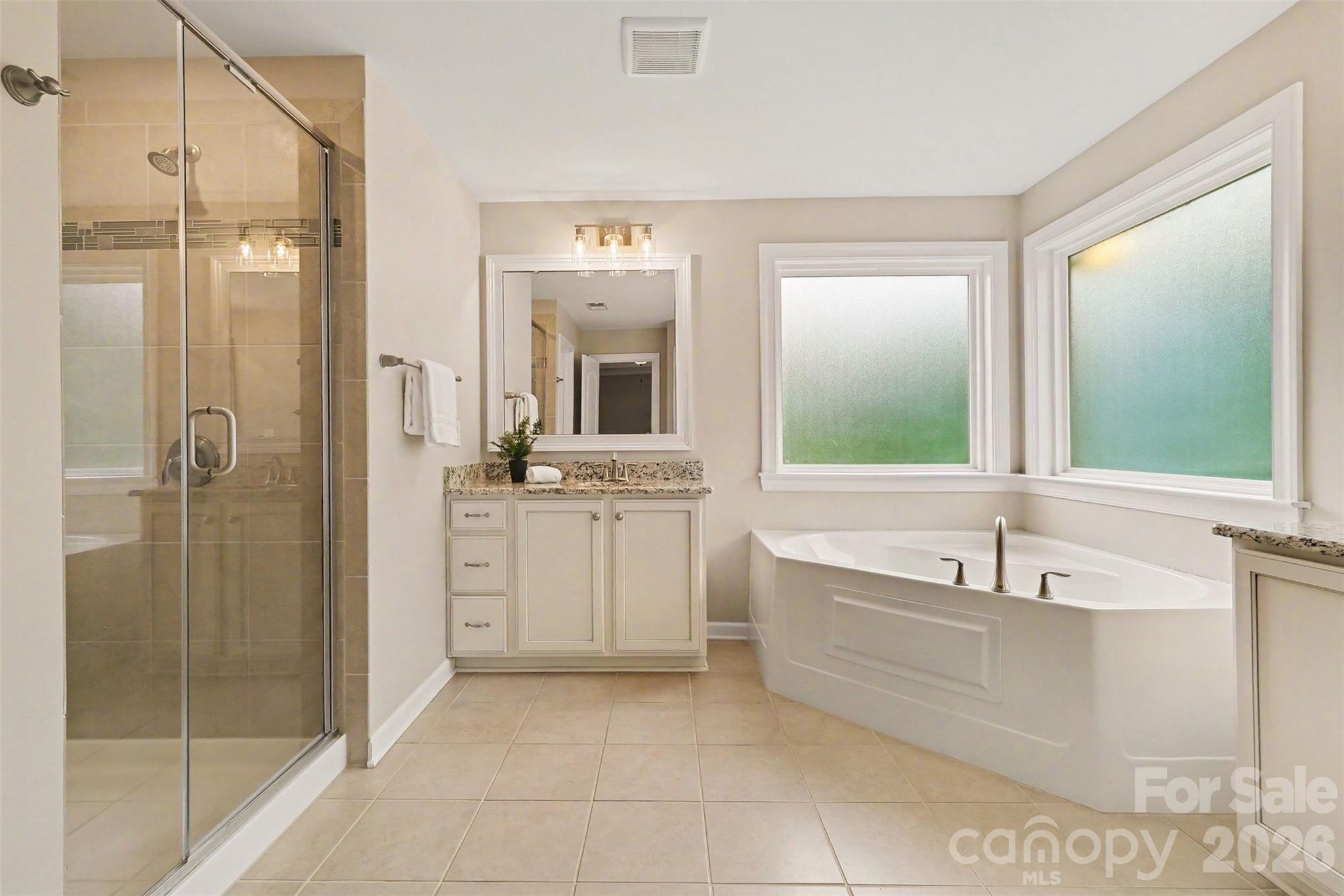 Primary bath - 2521 Surveyor General Drive, Waxhaw