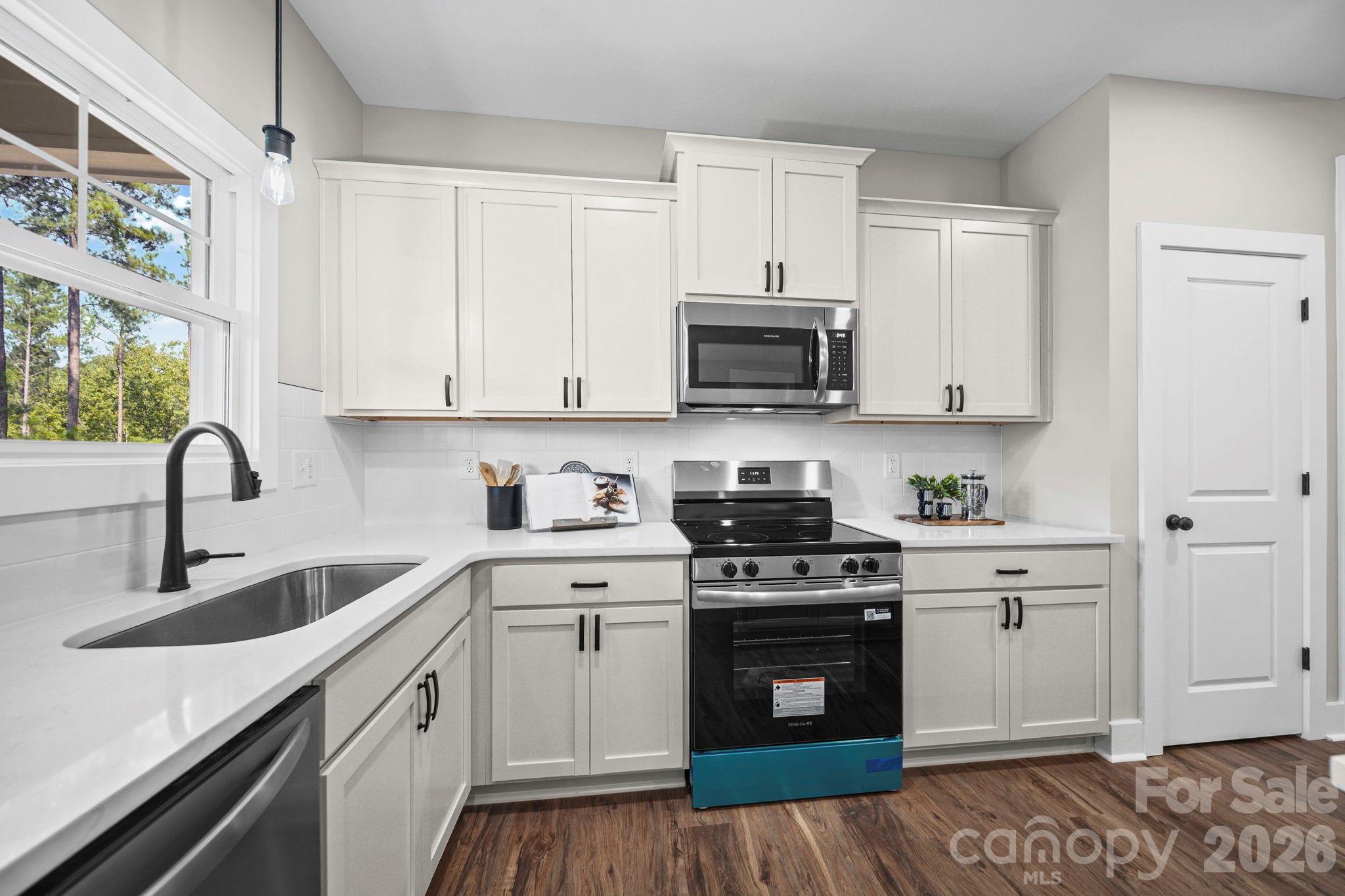 Kitchen - 224 Plantation Way, Mount Gilead