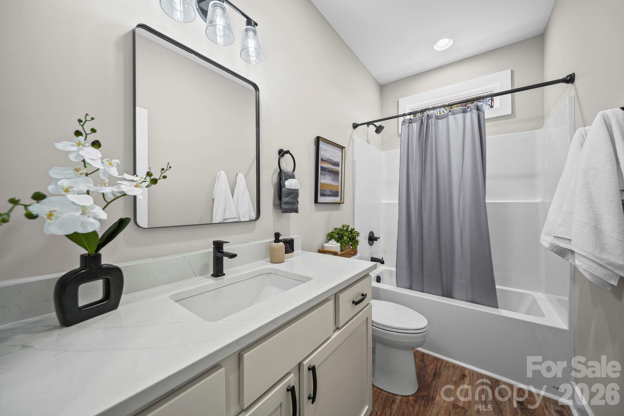 Hall bathroom between bed 2 and bed 3 - 224 Plantation Way, Mount Gilead