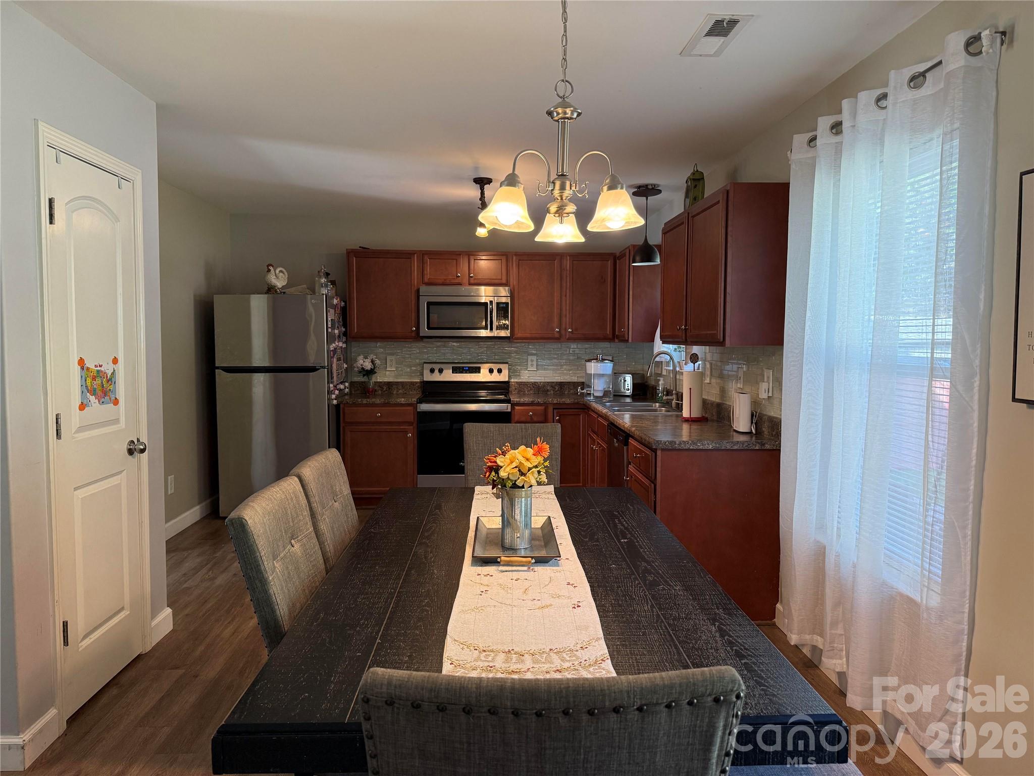Single Family Residence at 125 Trantham Street SW, Concord, photo 6 of 12