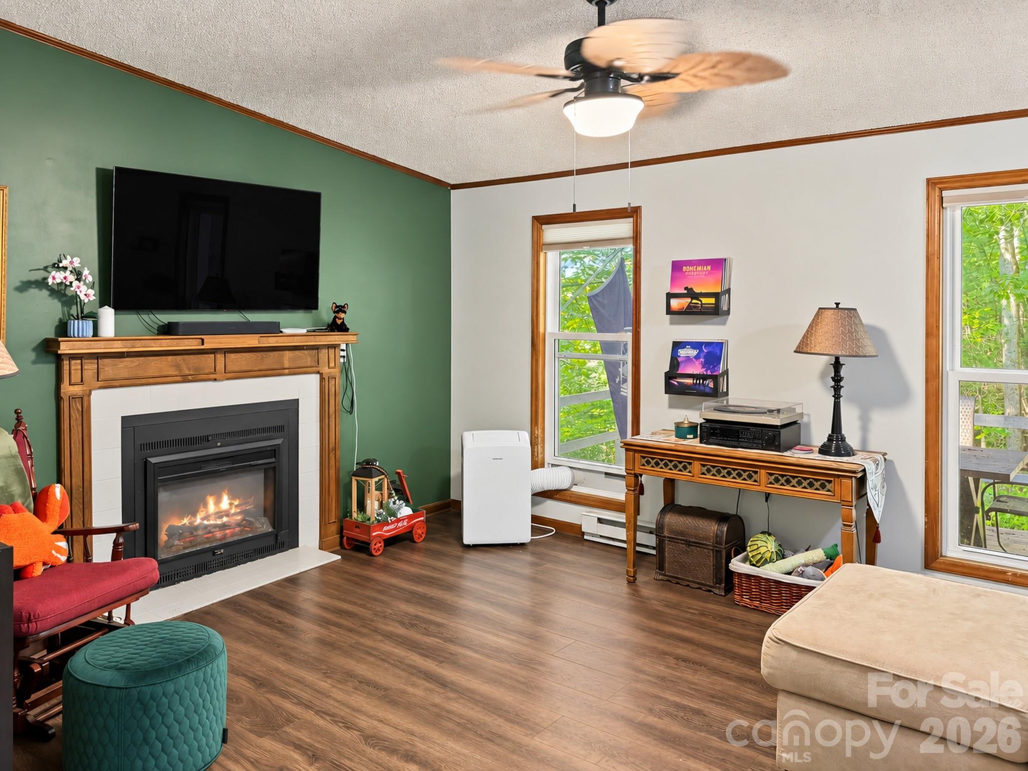 Single Family Residence at 1156 Crab Creek Road, Hendersonville