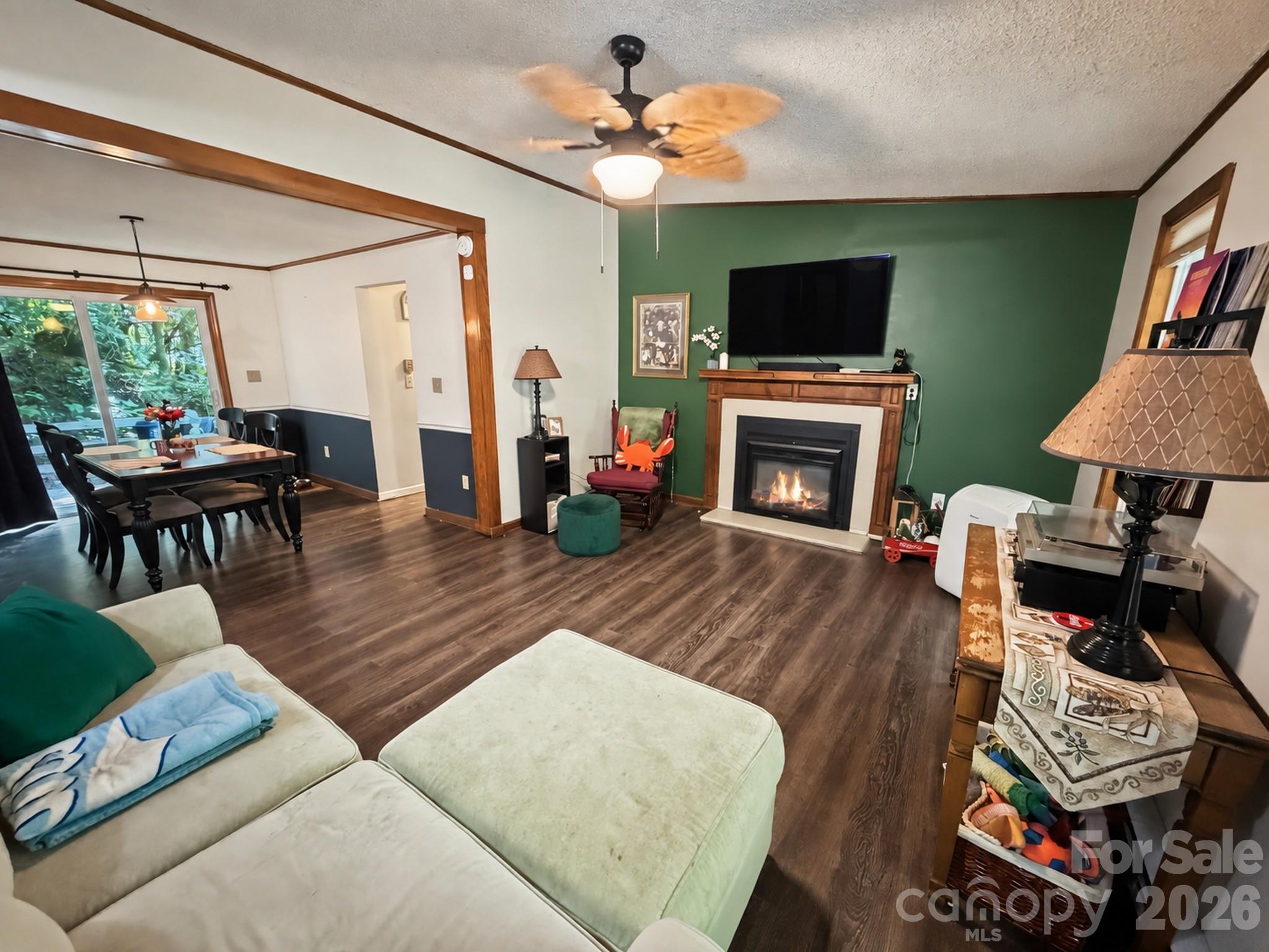 Single Family Residence at 1156 Crab Creek Road, Hendersonville, photo 3 of 19