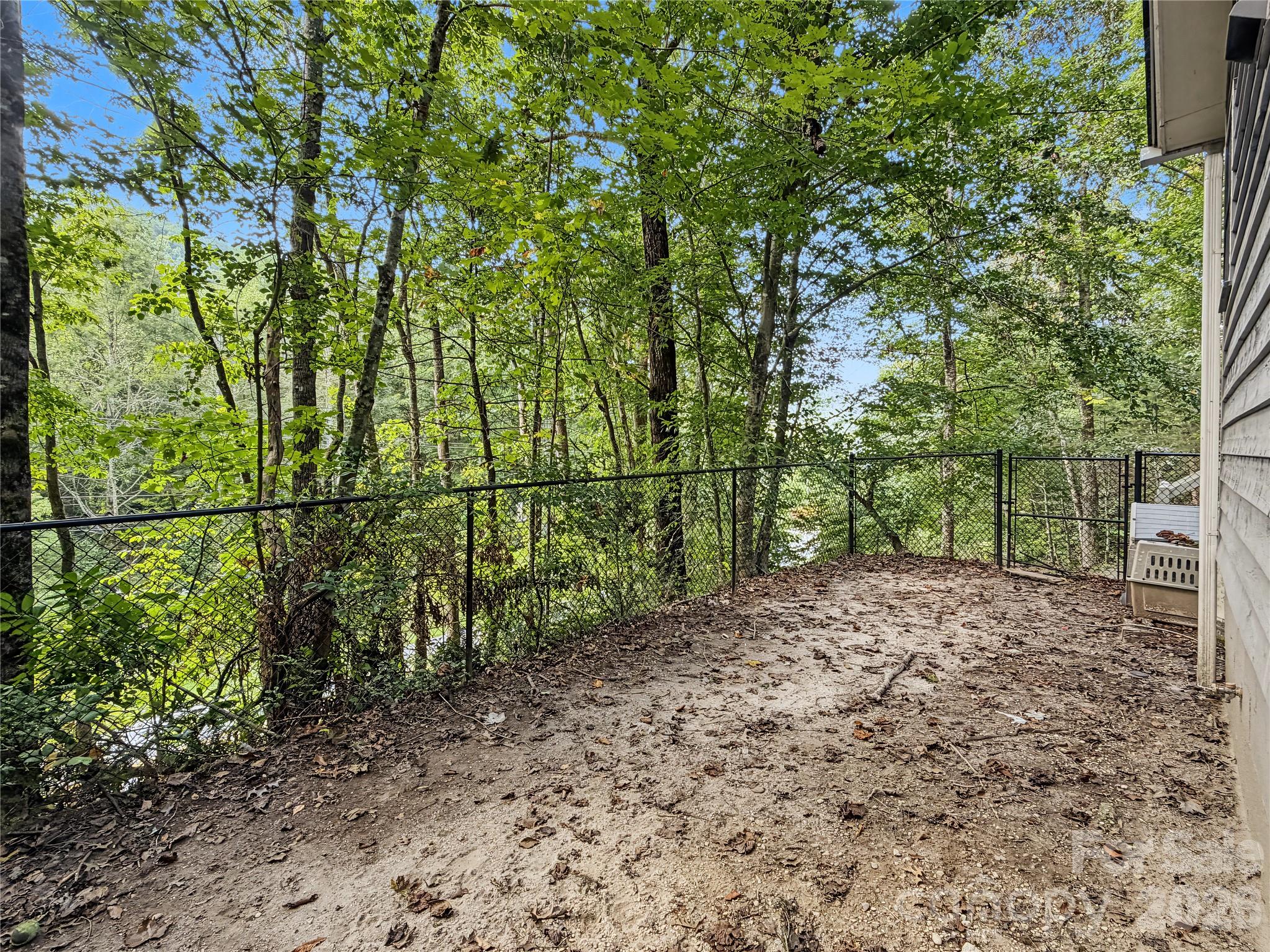Single Family Residence at 1156 Crab Creek Road, Hendersonville, photo 11 of 19