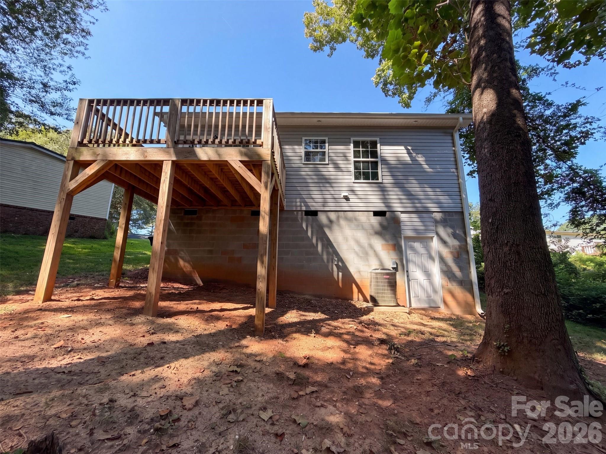 Single Family Residence at 604 Stewart Court, Statesville, photo 5 of 15