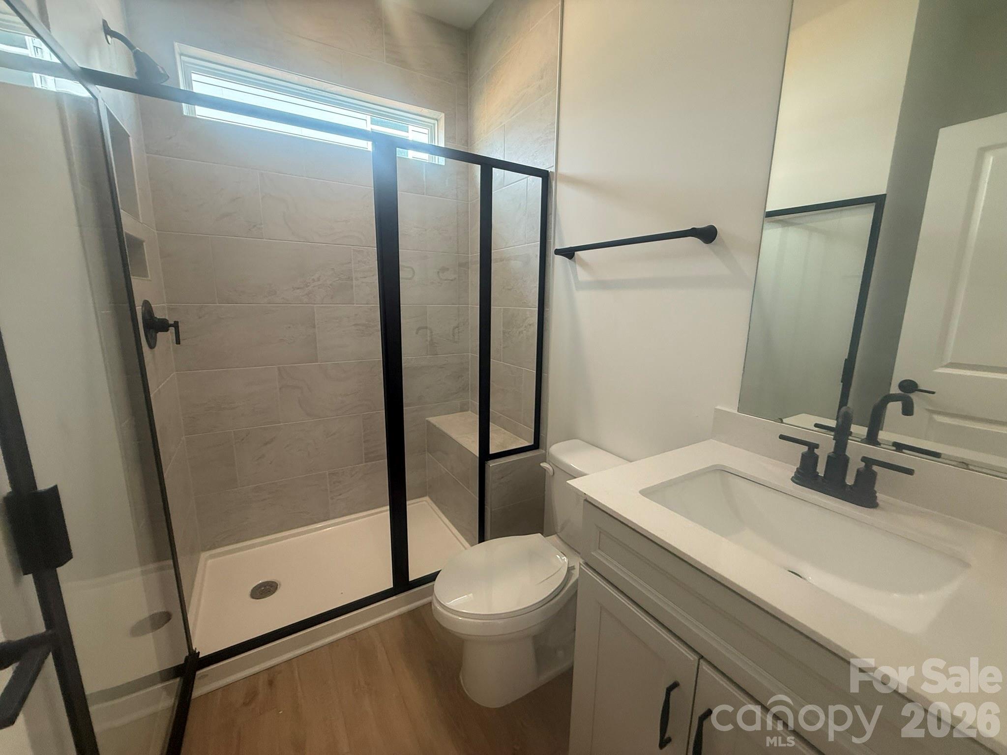 Guest Bathroom - 4482 Blue Mound Court, Stanley