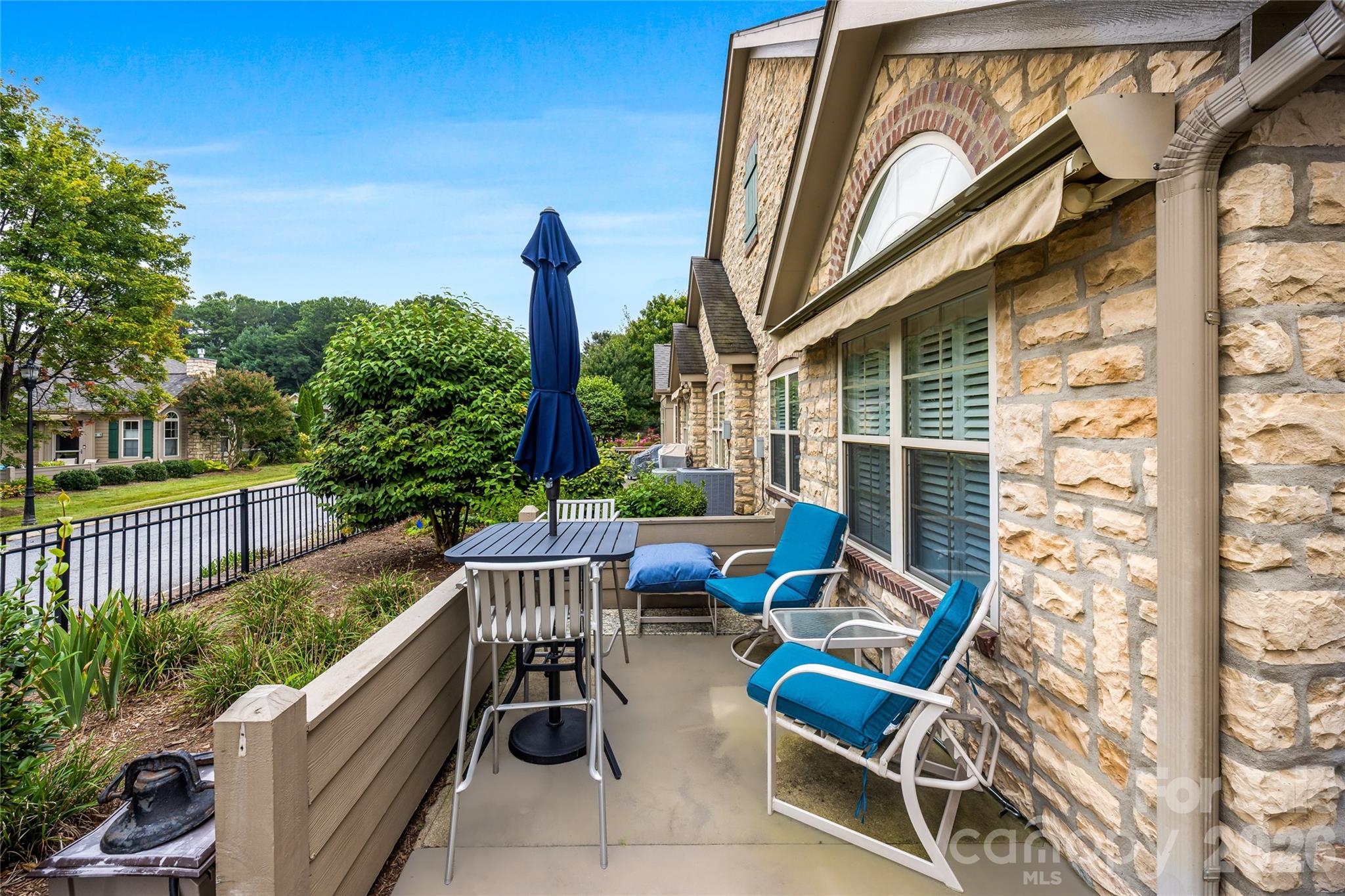 Townhouse at 31 Braeburn Way, Flat Rock, photo 6 of 31
