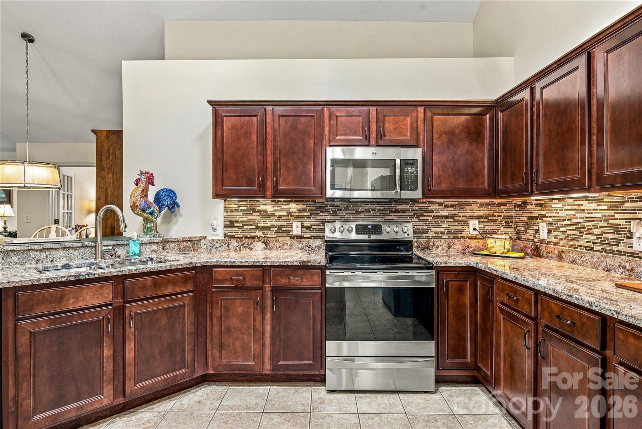 Townhouse at 31 Braeburn Way, Flat Rock, photo 16 of 31