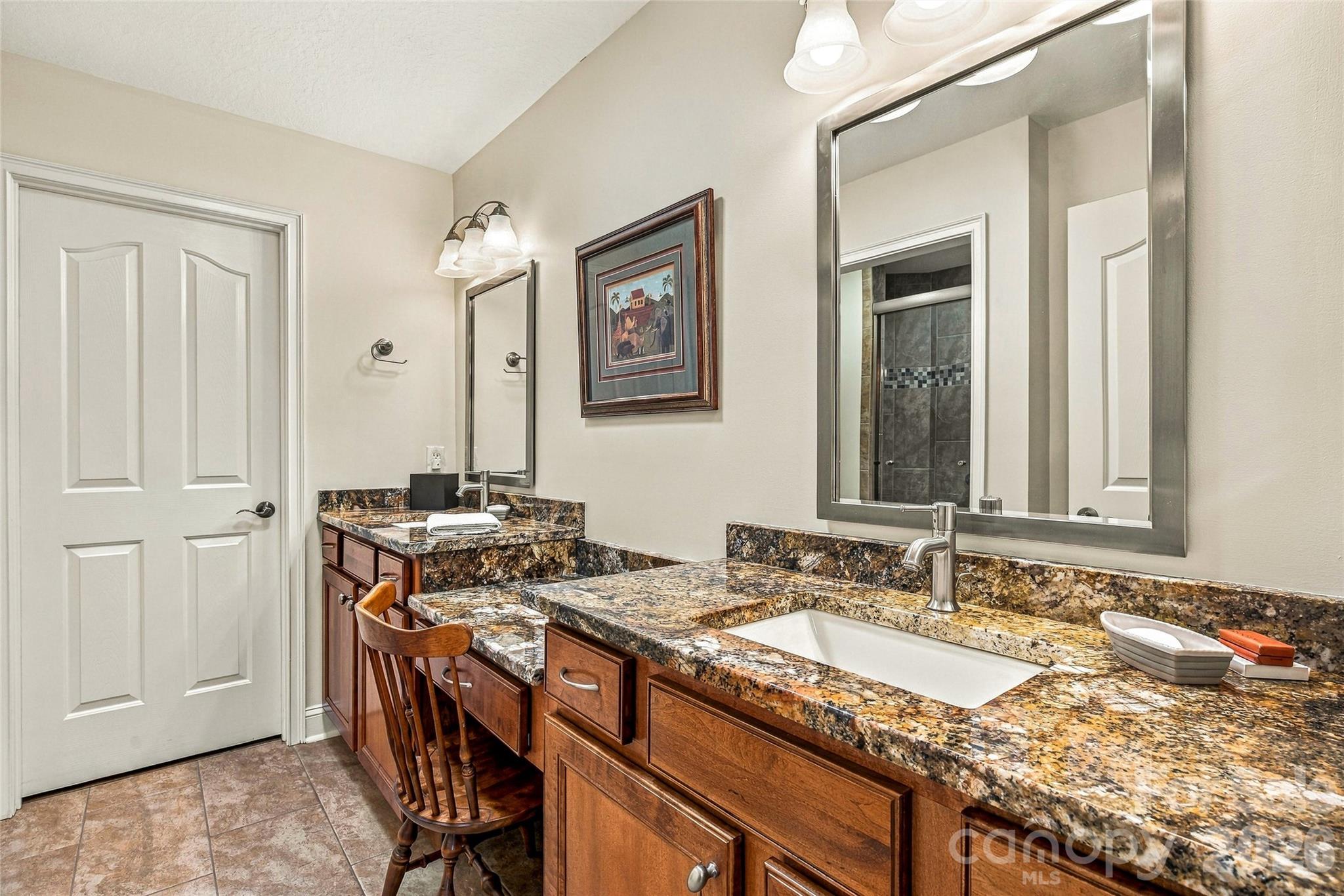 Townhouse at 31 Braeburn Way, Flat Rock, photo 24 of 31