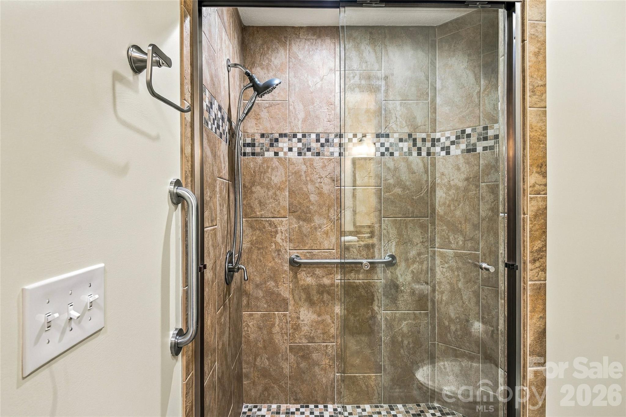 Townhouse at 31 Braeburn Way, Flat Rock, photo 25 of 31