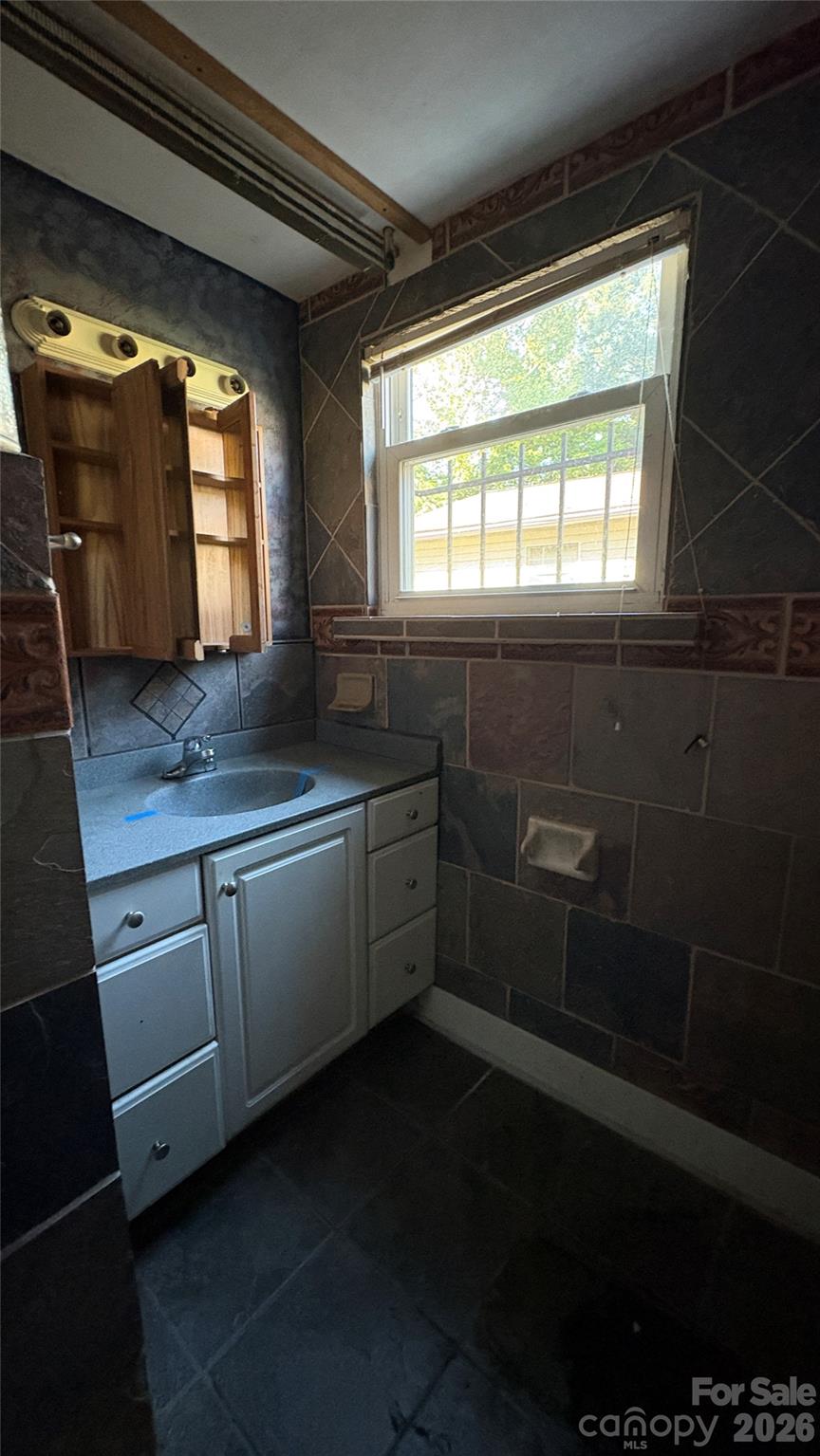 Single Family Residence at 506 Whisnant Street, Shelby, photo 28 of 40