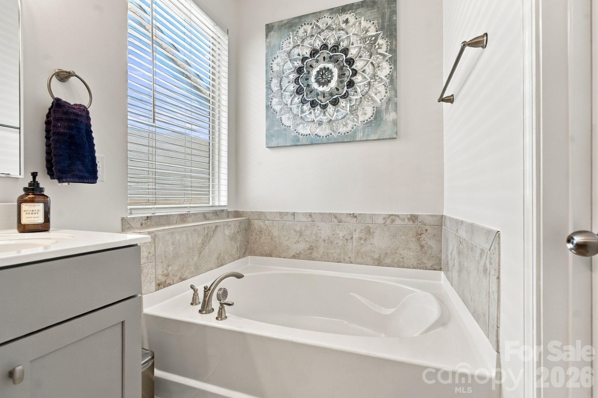 Single Family Residence at 12804 Heath Grove Drive, Huntersville, photo 22 of 41