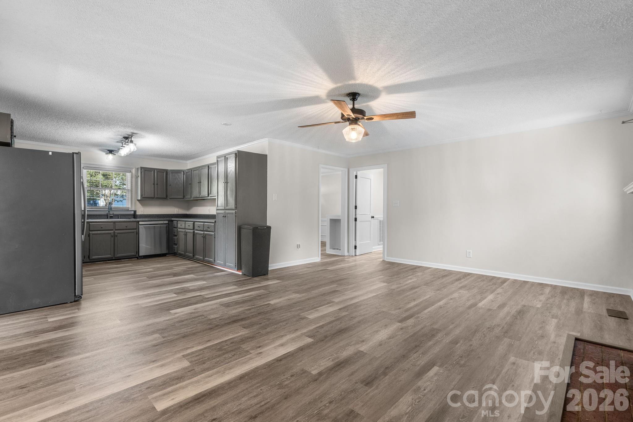 Single Family Residence at 5795 Valley Field Road, Hickory, photo 11 of 48