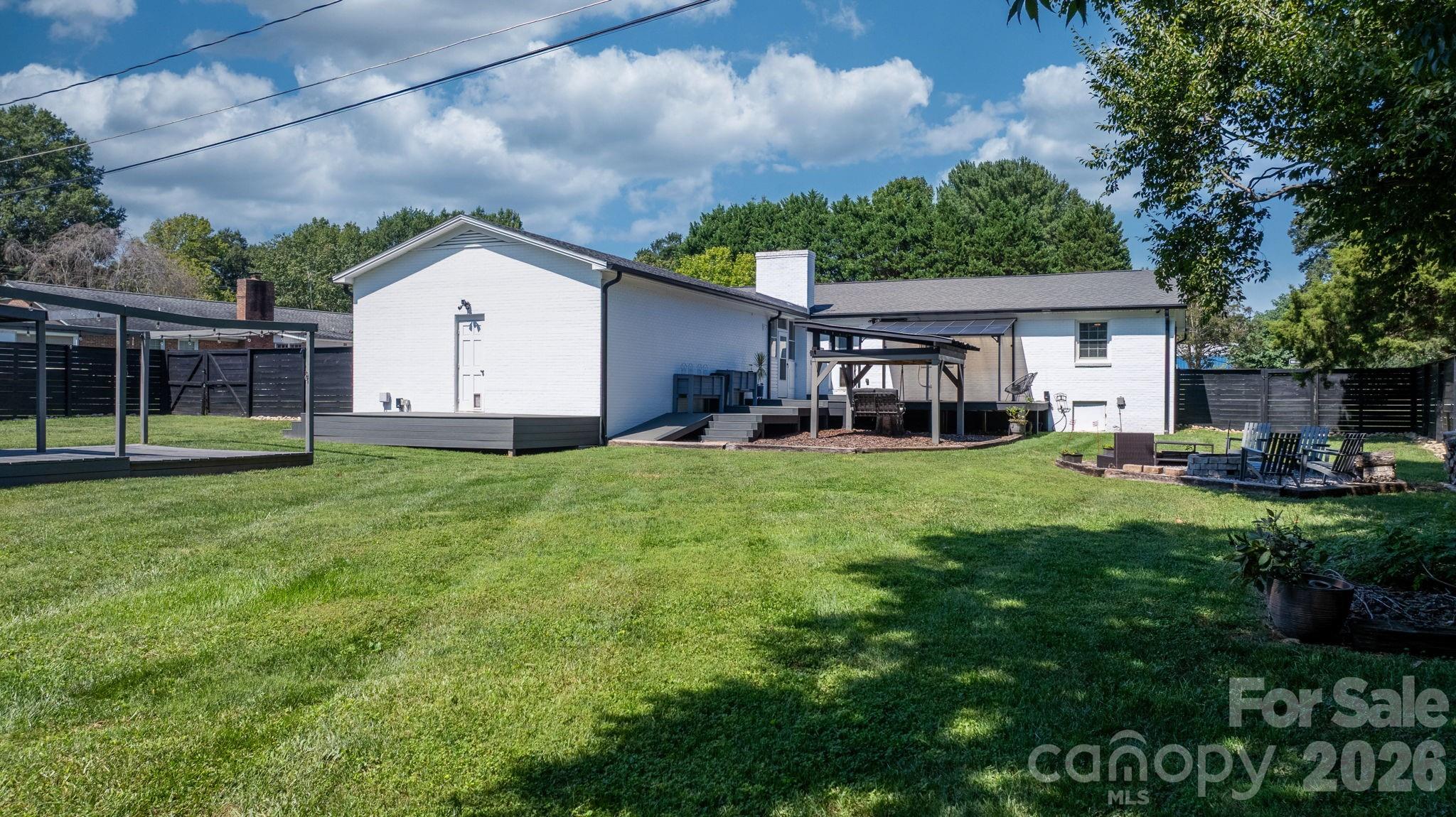 Single Family Residence at 5795 Valley Field Road, Hickory, photo 33 of 48