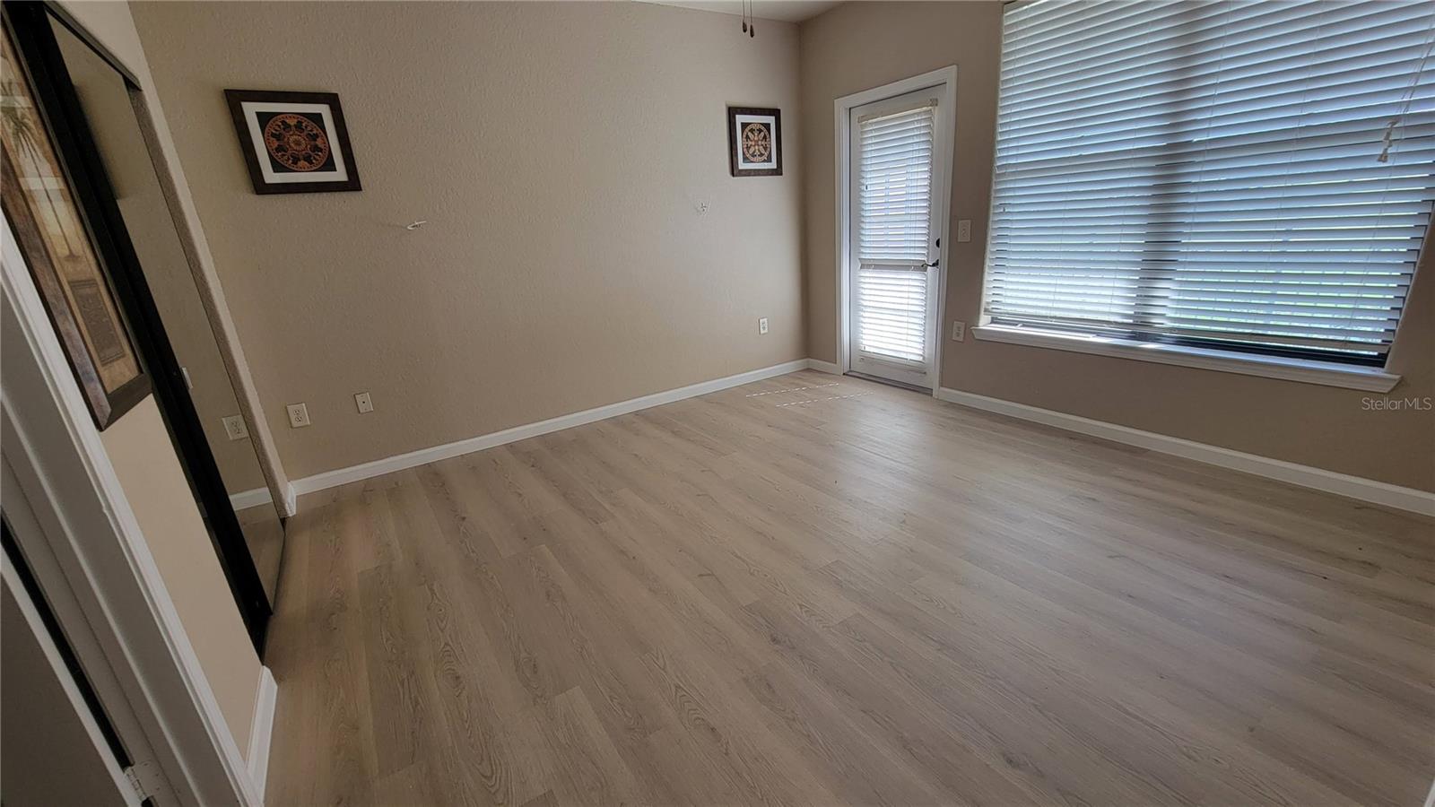 Condominium at 914 CHARO PKWY #123, DAVENPORT, photo 13 of 50