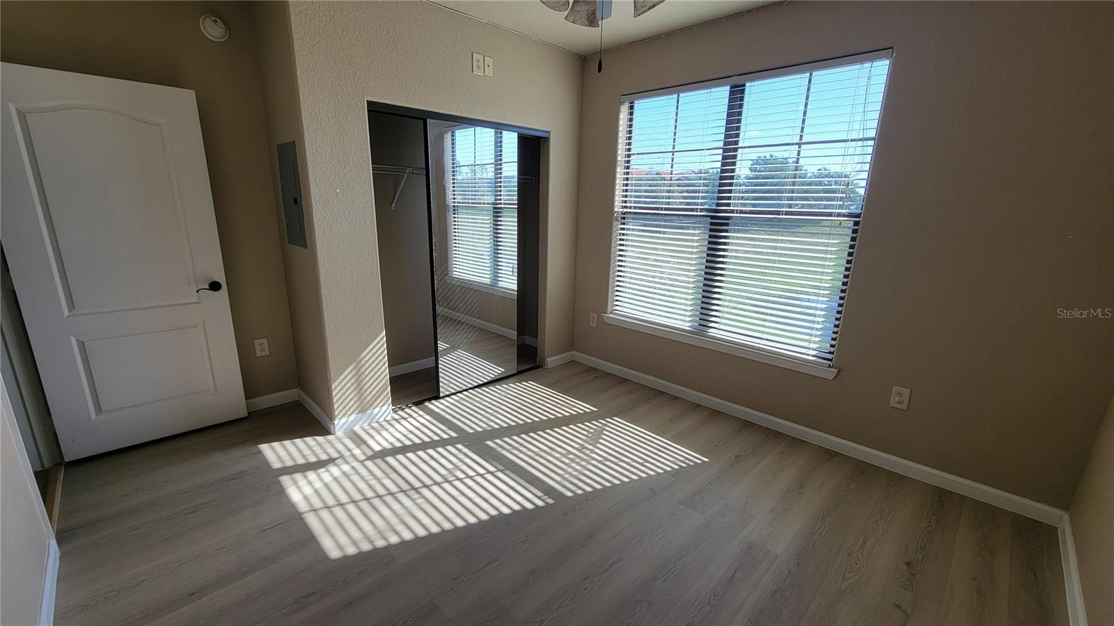 Condominium at 914 CHARO PKWY #123, DAVENPORT, photo 24 of 50