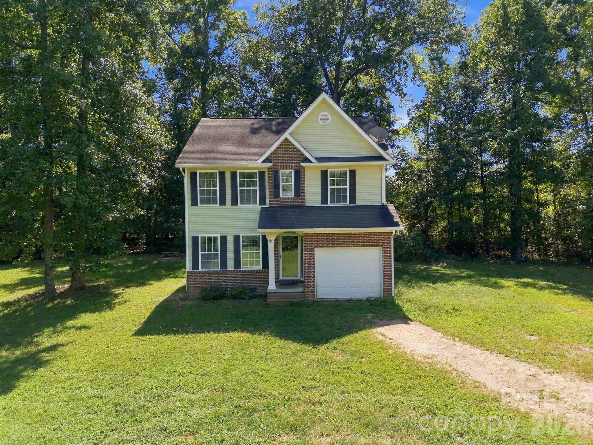 Single Family Residence at 207 Aceland Circle, Salisbury, photo 5 of 54