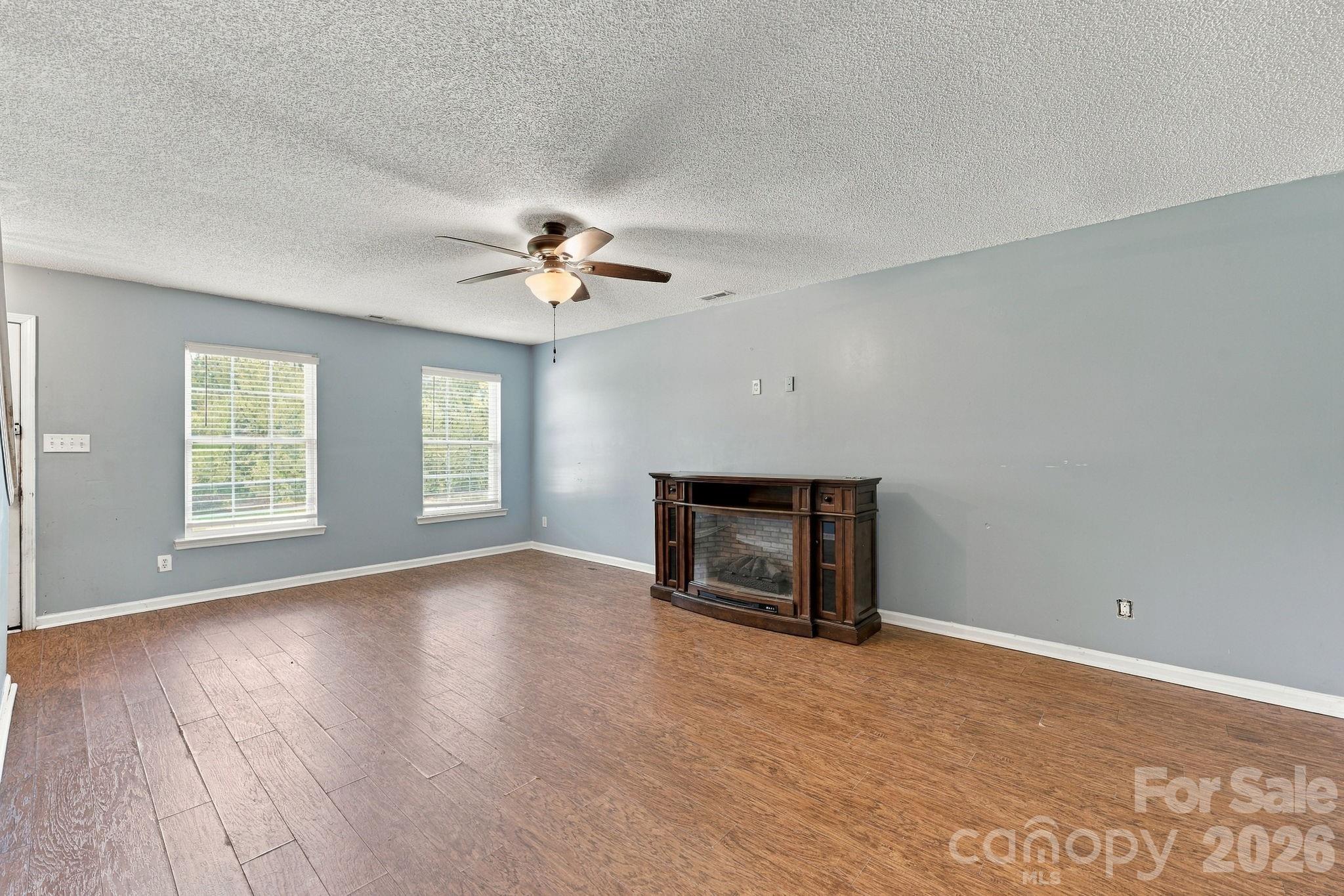 Single Family Residence at 207 Aceland Circle, Salisbury, photo 16 of 54