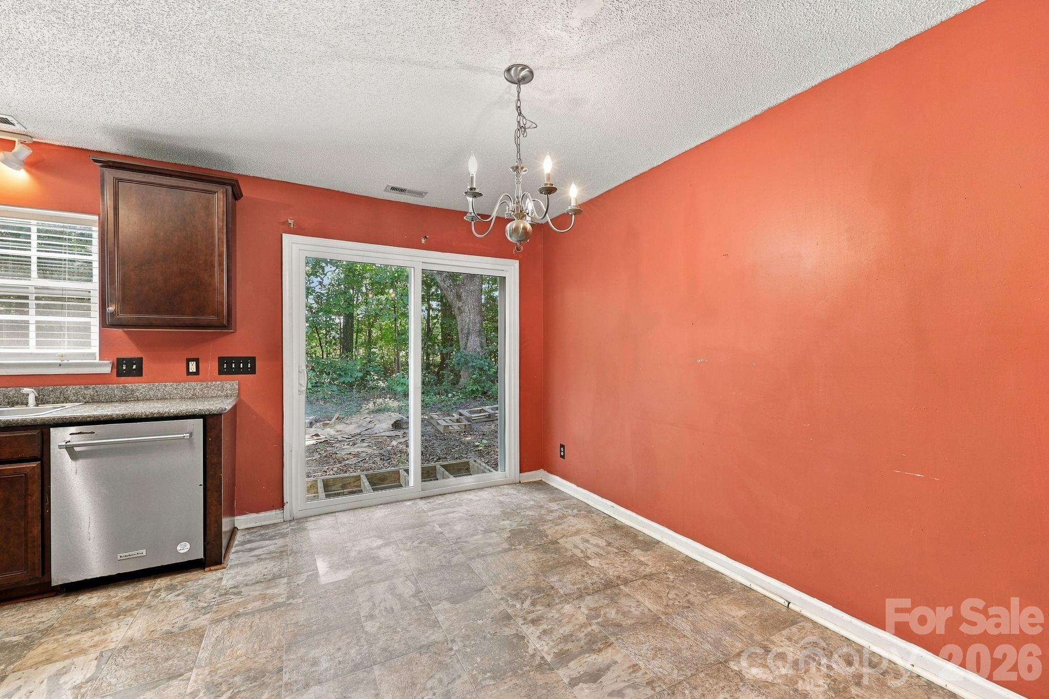 Single Family Residence at 207 Aceland Circle, Salisbury, photo 9 of 54
