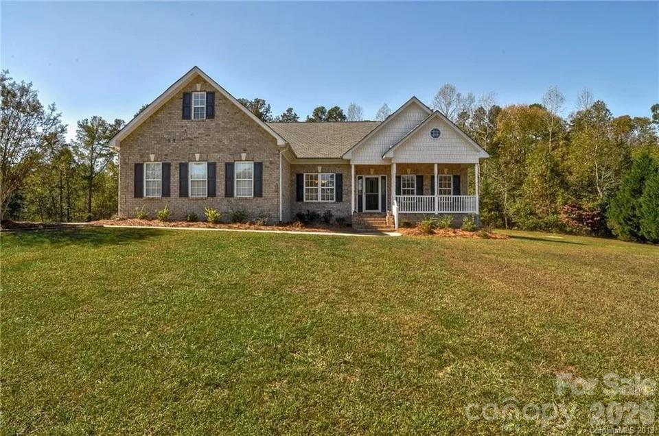 7672 Maple Bluff Lane