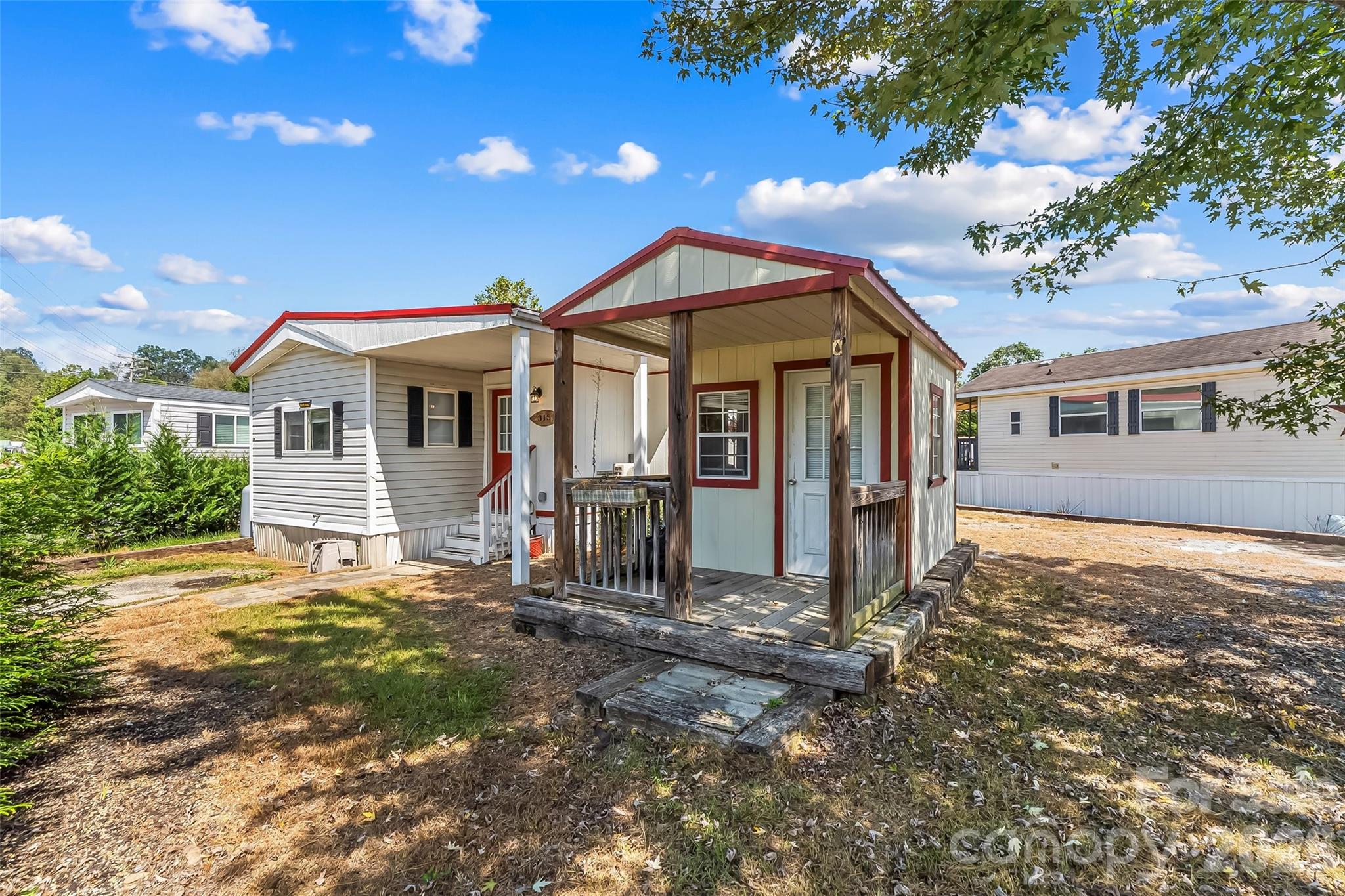 Single Family Residence at 315 Mallard Loop, Waynesville, photo 15 of 17