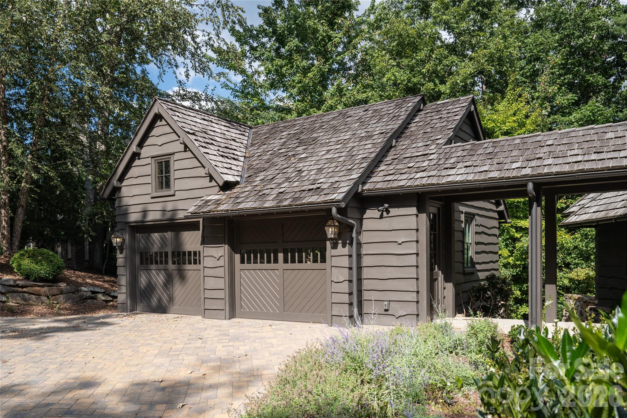 Single Family Residence at 17 Falling Waters Trail, Arden, photo 40 of 48