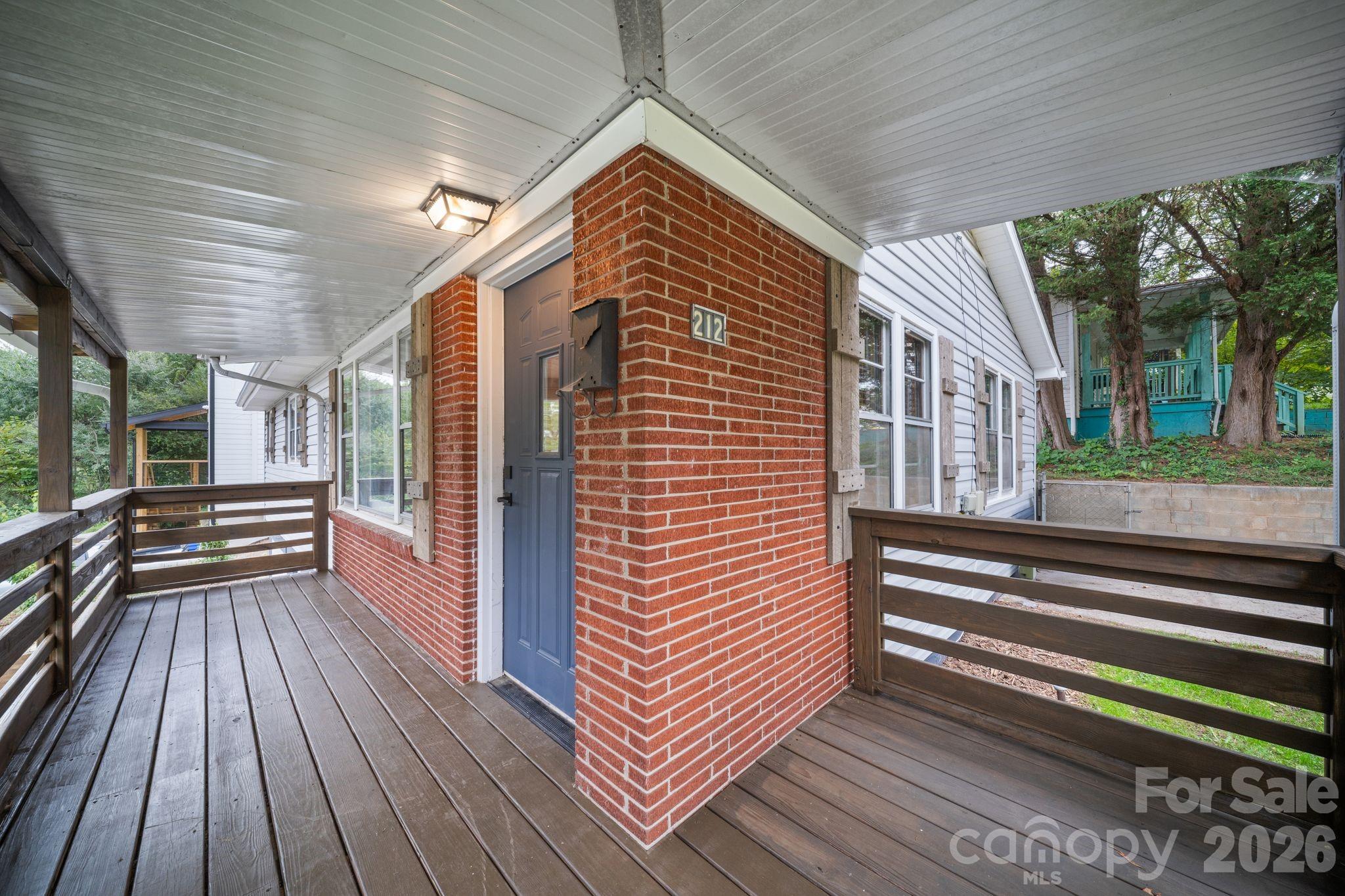 Single Family Residence at 212 Pennsylvania Avenue, Asheville, photo 18 of 37