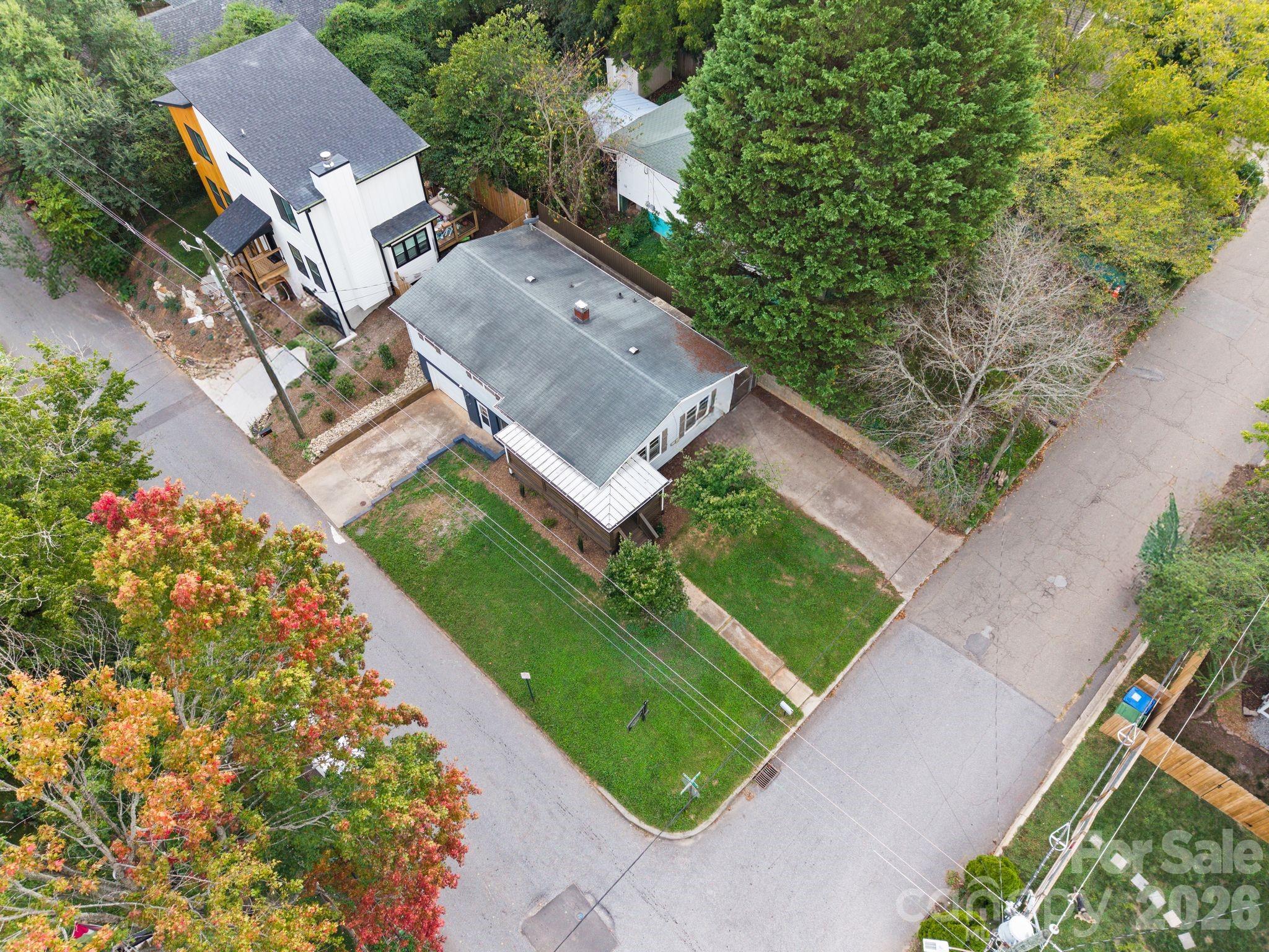 Single Family Residence at 212 Pennsylvania Avenue, Asheville, photo 33 of 37