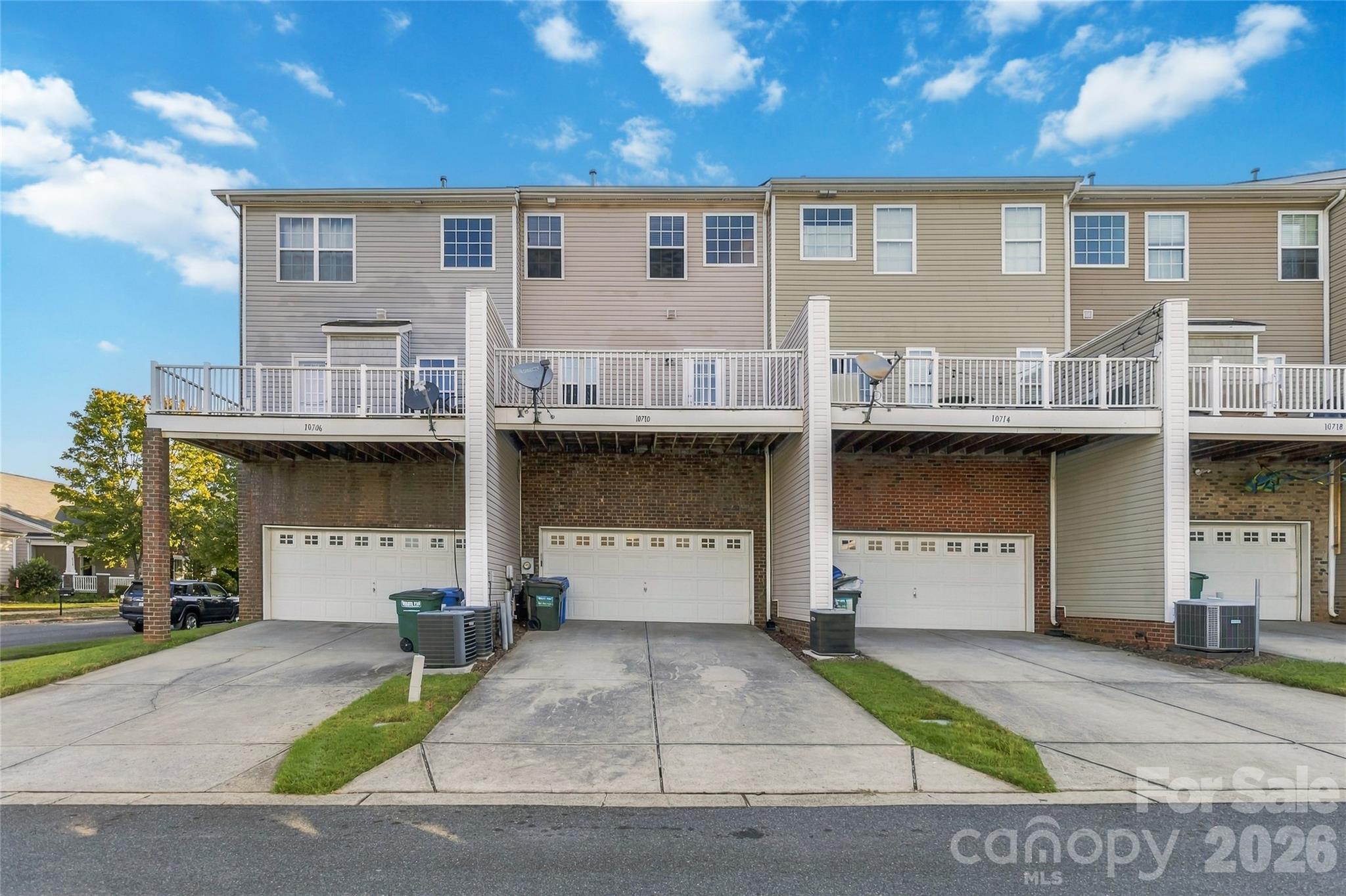 Townhouse at 10710 Kemptown Square Square S, Mint Hill, photo 21 of 25