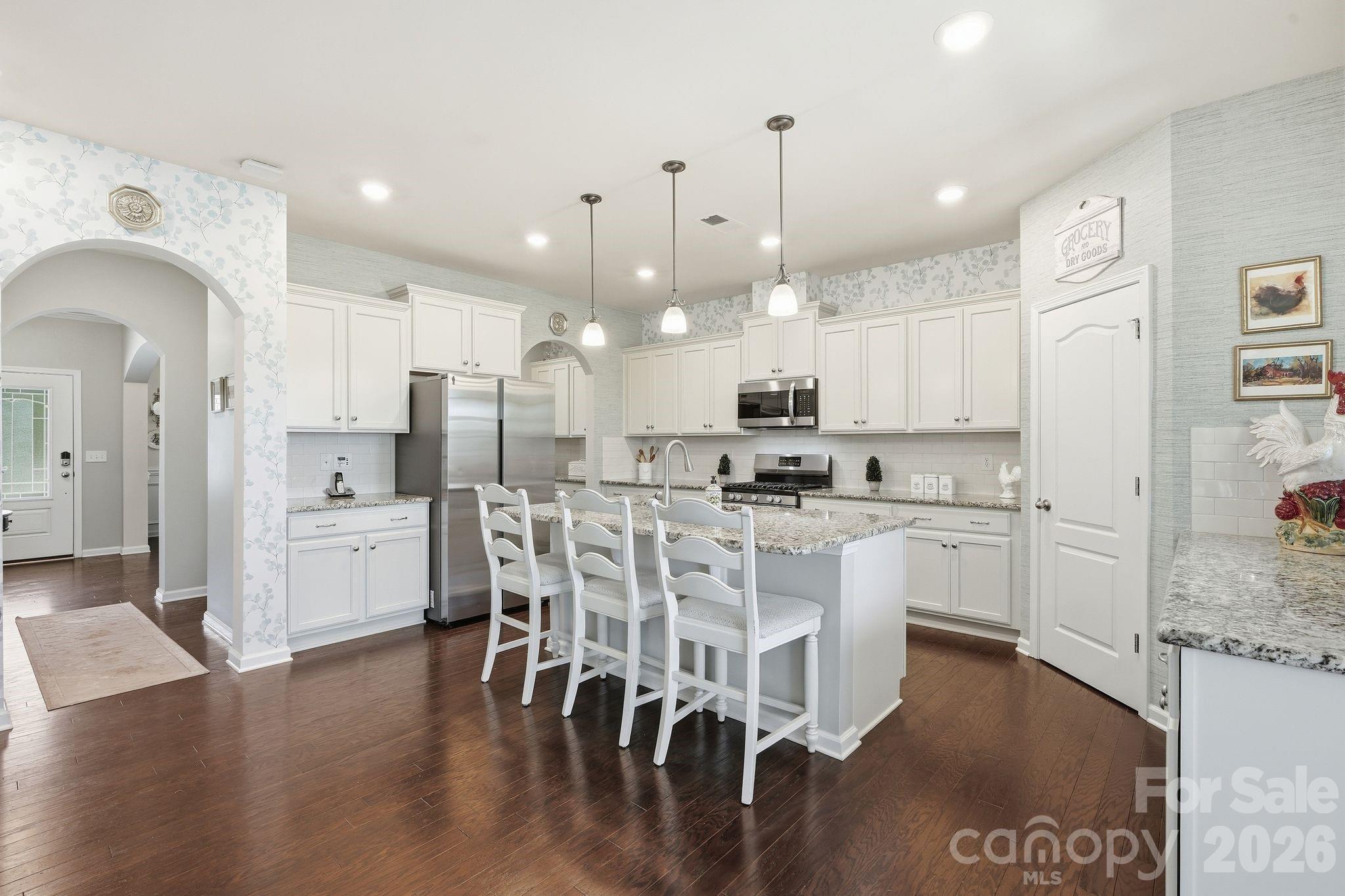 Single Family Residence at 7013 Hamilton Mill Drive, Waxhaw, photo 12 of 40