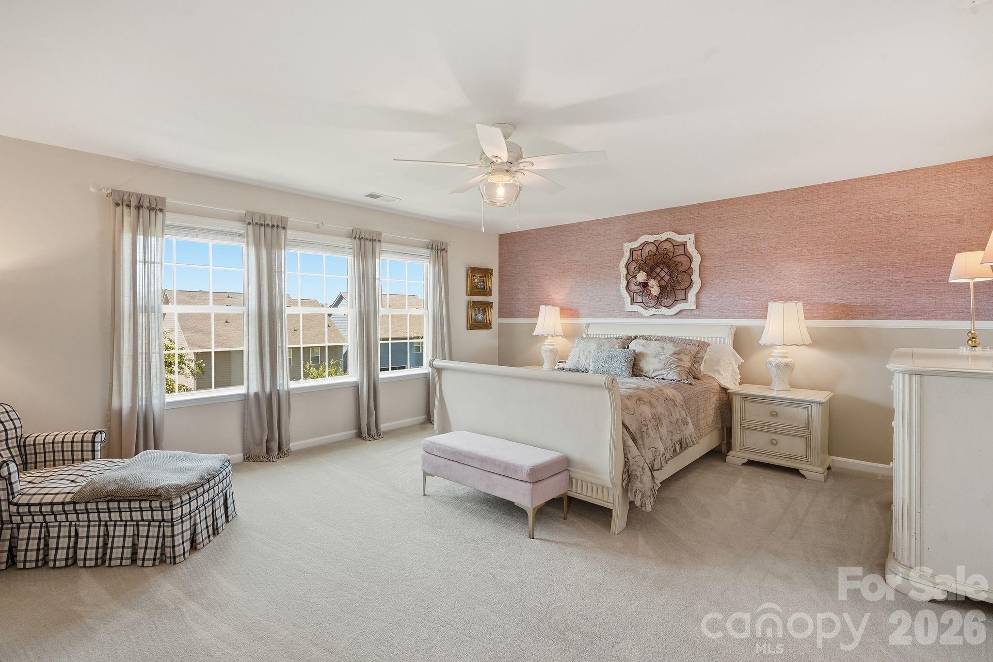 Single Family Residence at 7013 Hamilton Mill Drive, Waxhaw, photo 19 of 40
