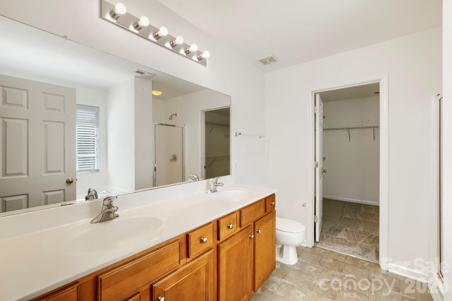 Single Family Residence at 3102 Broad Plum Lane, Indian Trail, photo 12 of 19
