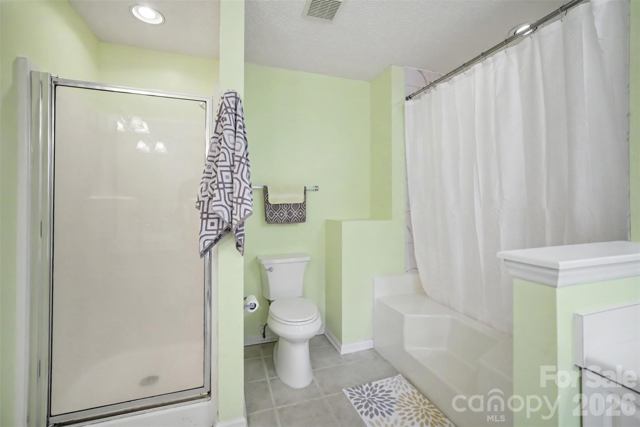 Single Family Residence at 515 Harmony Glen Circle, Rock Hill, photo 15 of 35