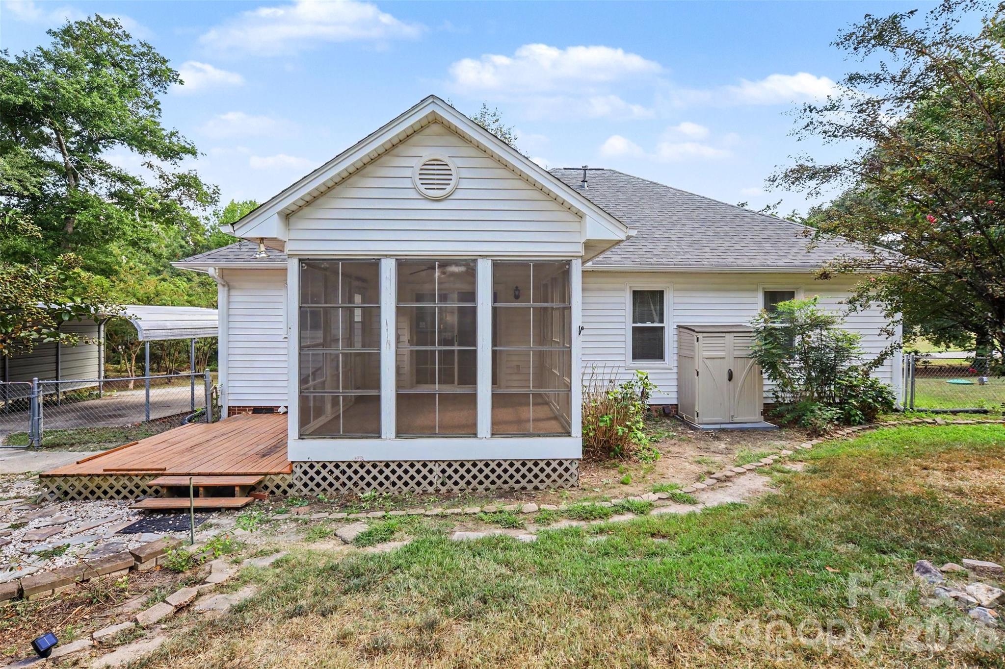 Single Family Residence at 515 Harmony Glen Circle, Rock Hill, photo 23 of 35