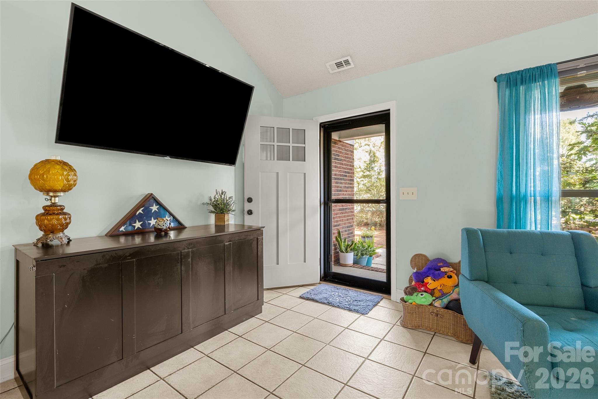 Single Family Residence at 300 Serenity Hills Drive, Monroe, photo 9 of 30