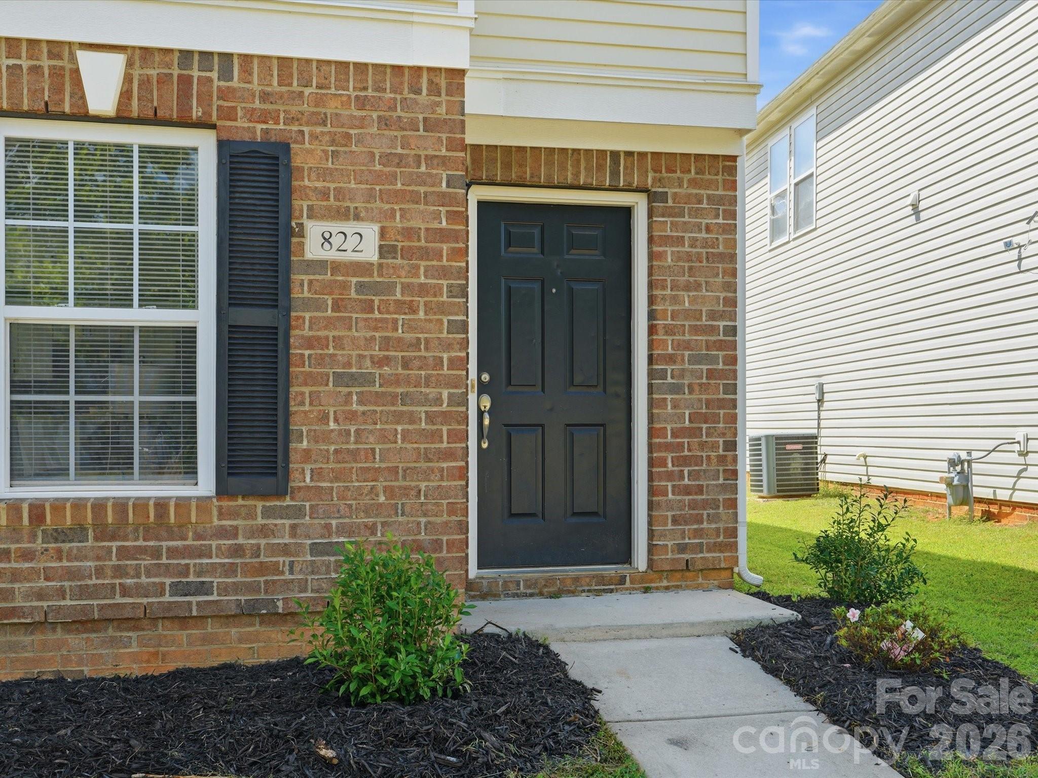 Single Family Residence at 822 Sinclair Drive, Monroe, photo 2 of 26