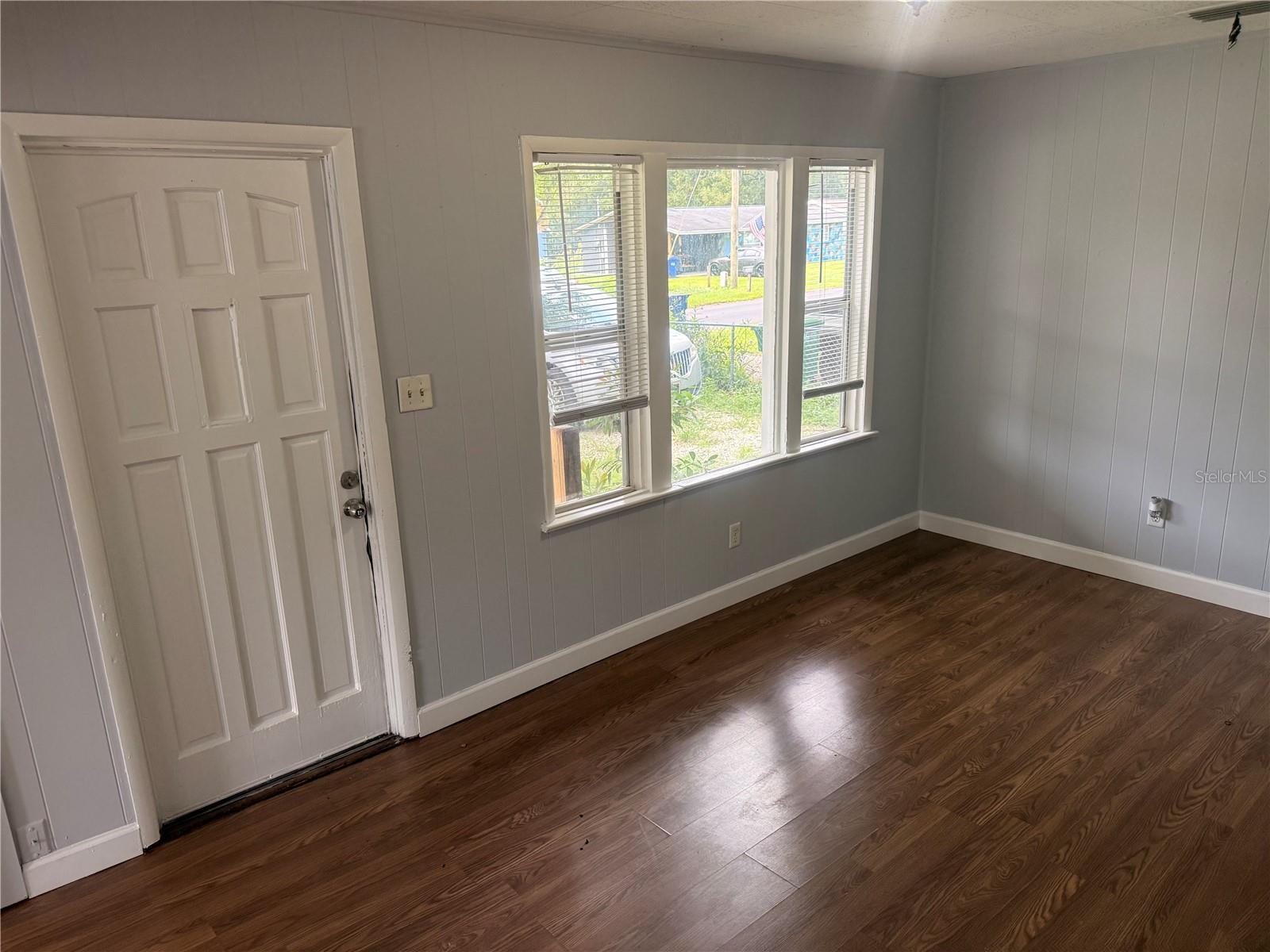 Single Family Residence at 8425 N JONES AVE, TAMPA, photo 5 of 37