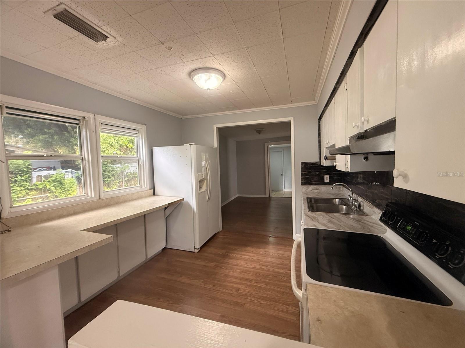 Single Family Residence at 8425 N JONES AVE, TAMPA, photo 15 of 37
