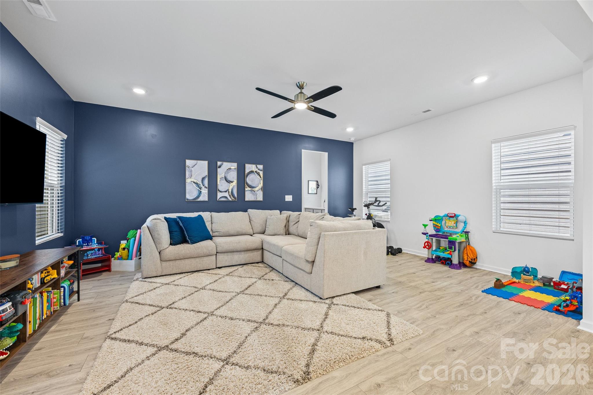 Single Family Residence at 491 Switch Street, York, photo 11 of 36
